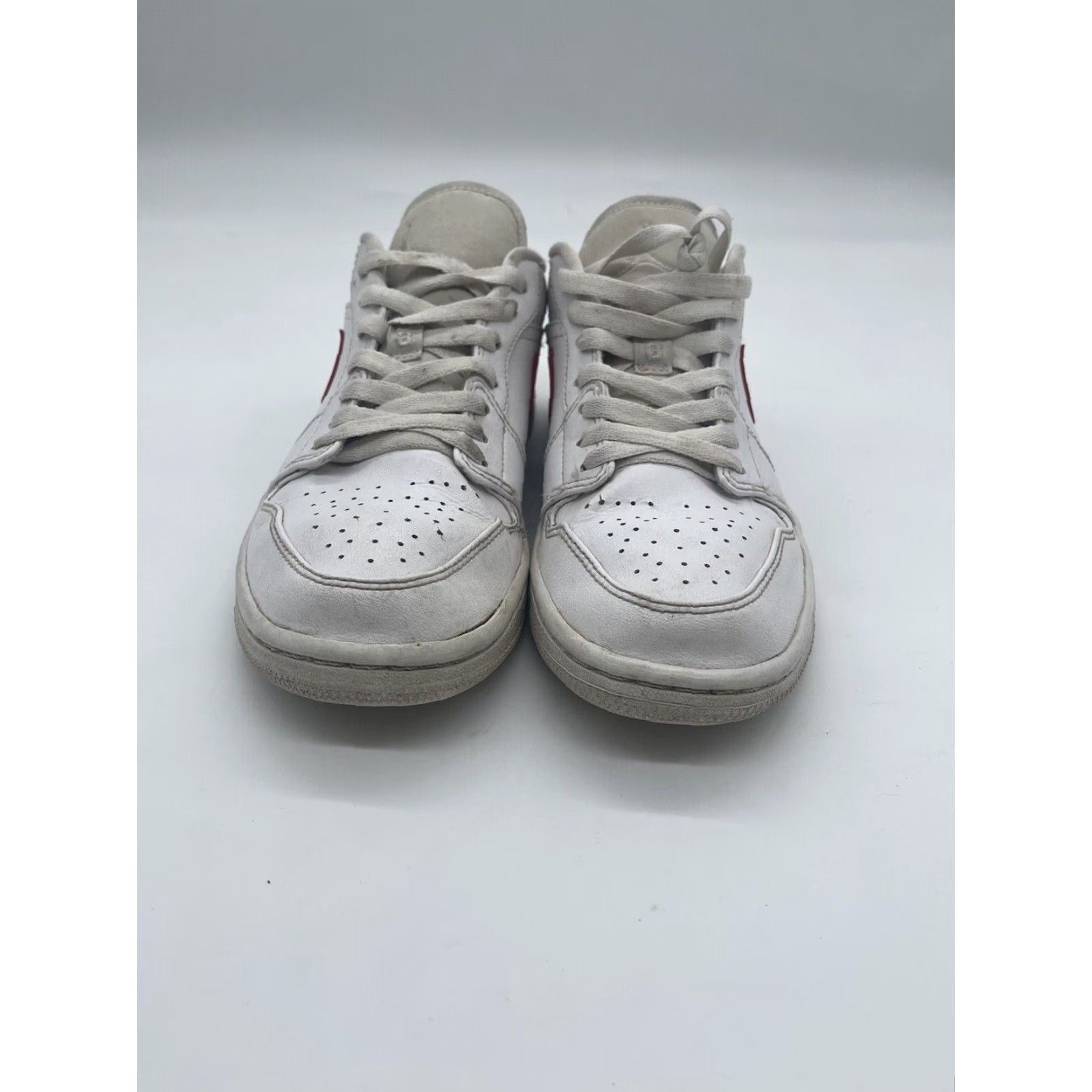 Jordan Brand Nike Air Jordan 1 Low University Red Sneakers Womens Size 8 Low Top Retro 90s Size M / US 6-8 / IT 42-44 - 6 Thumbnail