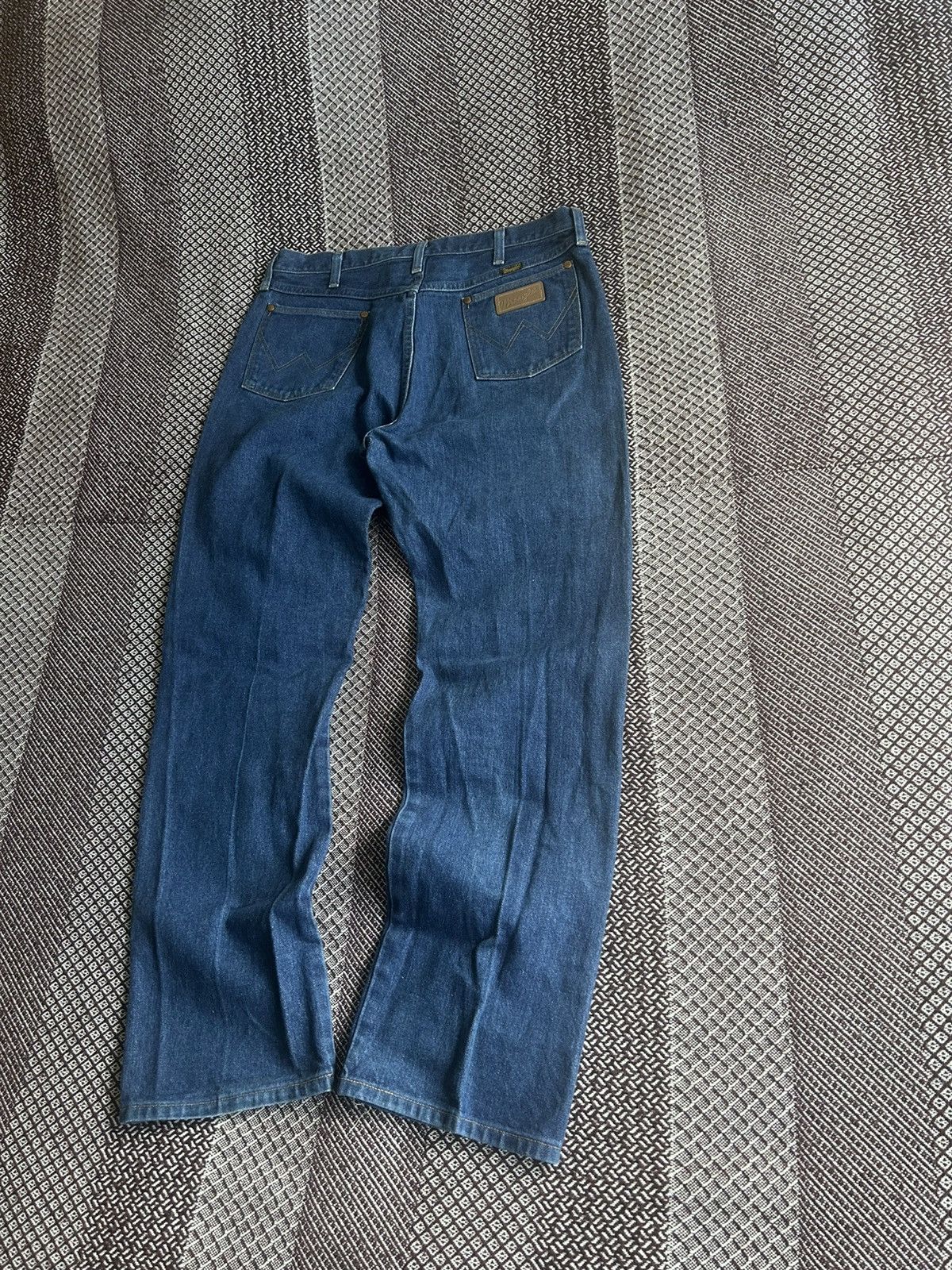 Wrangler Vintage Wrangler Made In USA Baggy Fit Jeans Size 36 Rare Size US 36 / EU 52 - 2 Thumbnail
