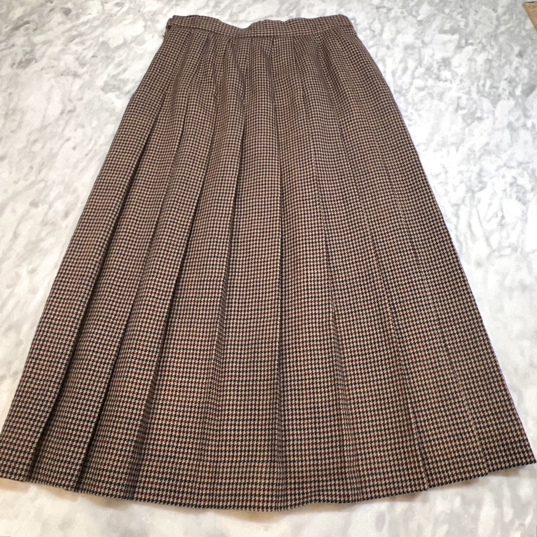 Vintage VINTAGE LL Bean Wool Skirt 8P Petite Houndstooth Brown Midi Pleated Lined 1980s Size 30" / US 8 / IT 44 - 4 Thumbnail