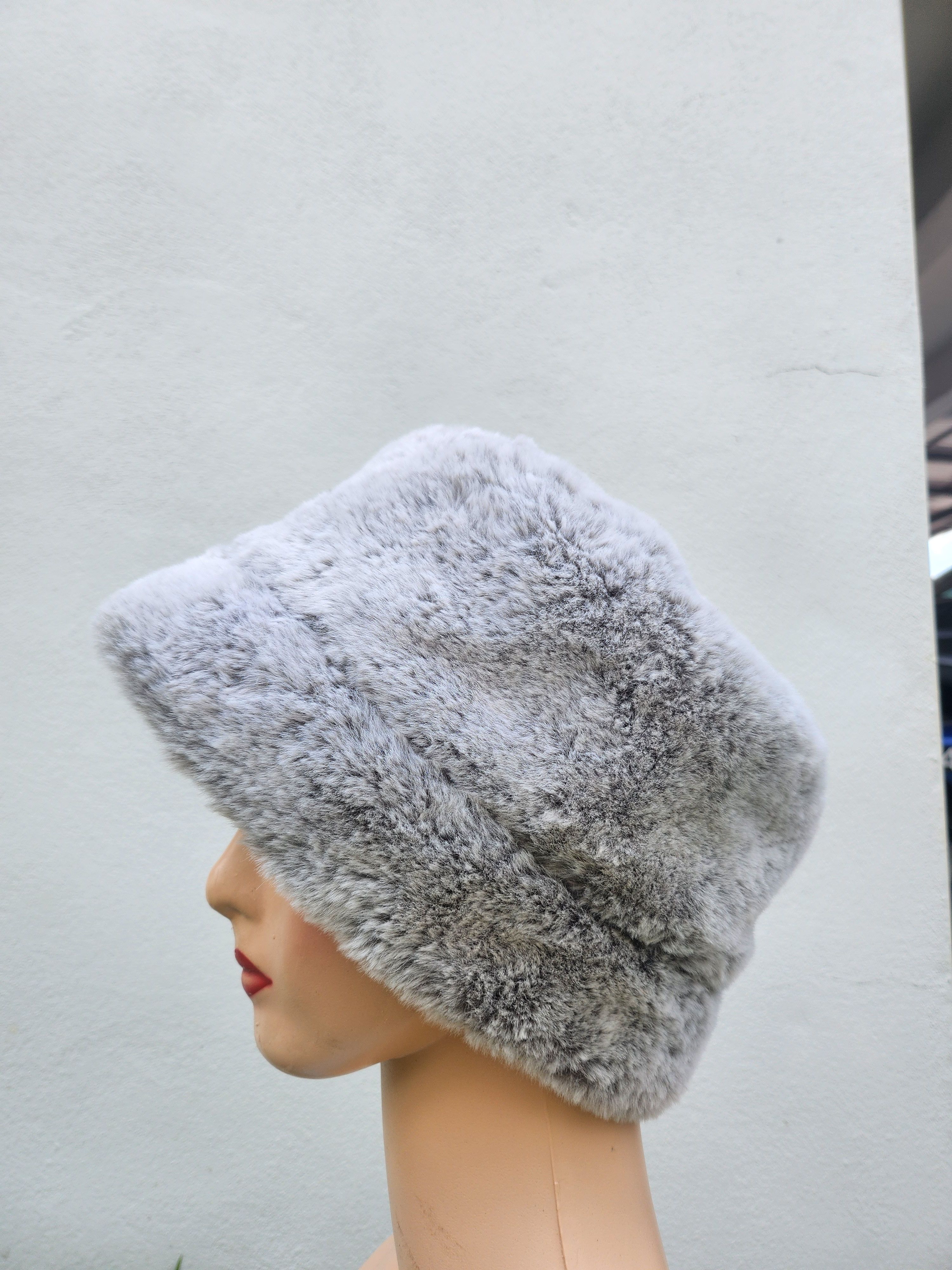 Japanese Brand 💥Fur Hat Cap Unisex Size ONE SIZE - 2 Thumbnail