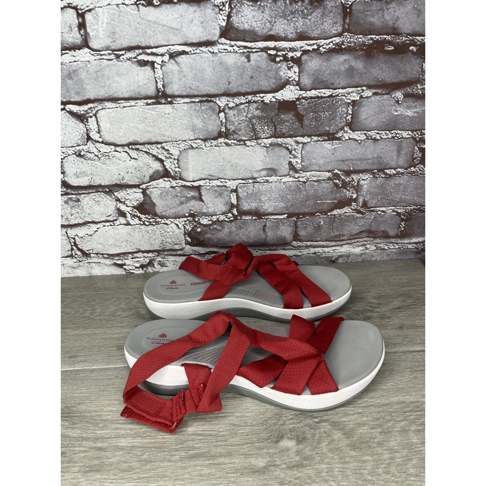 Clarks Clarks Cloud Steppers Red Fabric Strappy Wedge Comfort Sanda Size US 8 / IT 38 - 3 Thumbnail