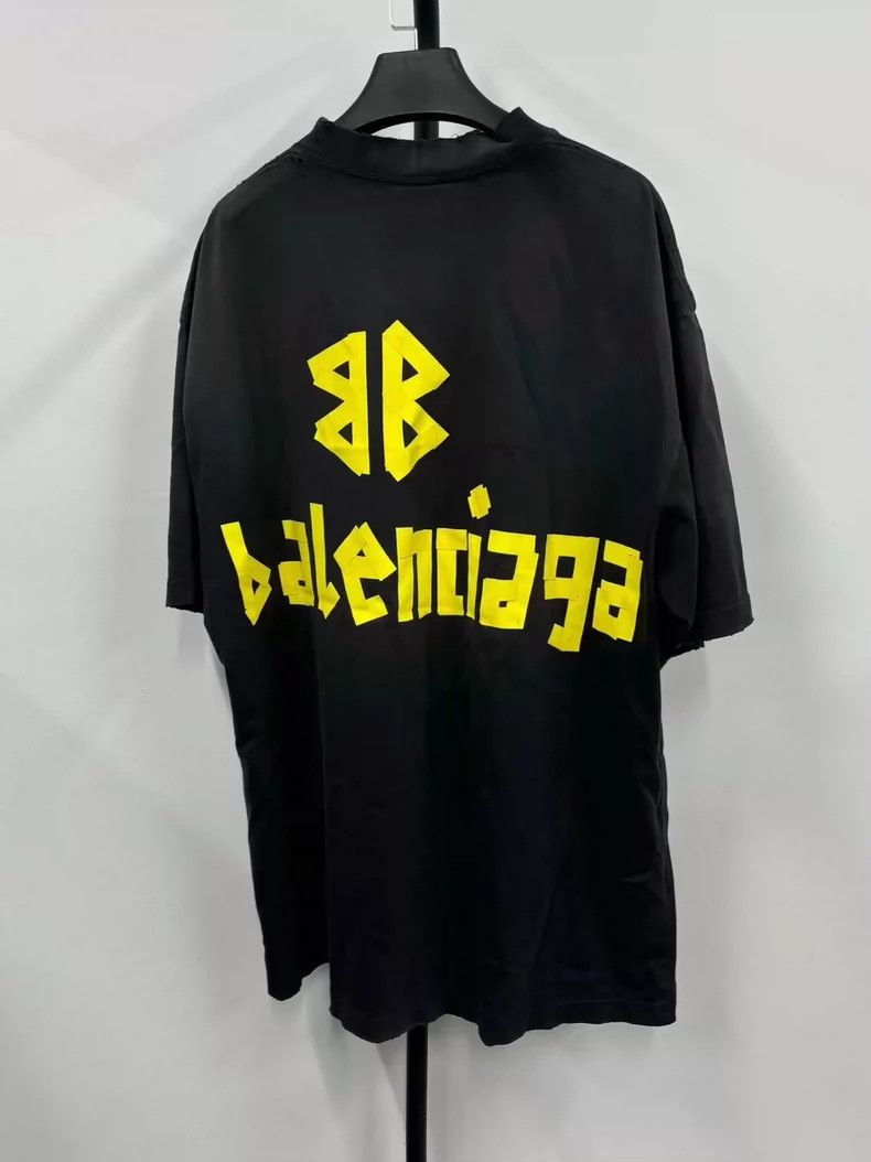 Balenciaga Balenciaga T-Shirt with short sleeves made of tape Size US L / EU 52-54 / 3 - 2 Thumbnail