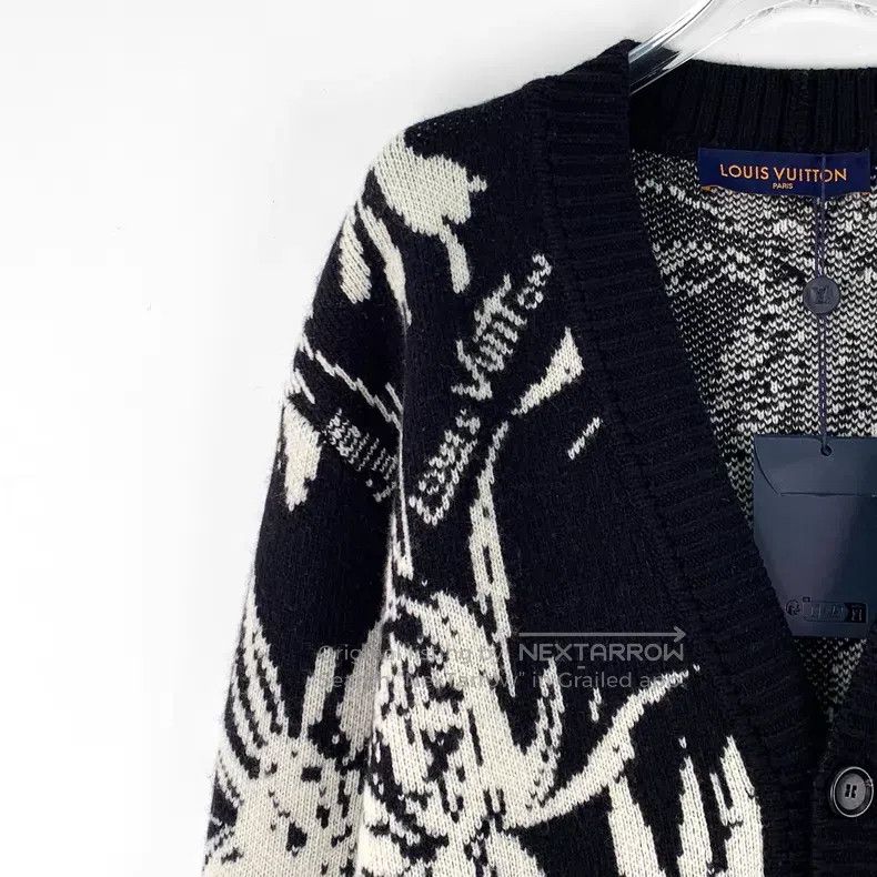 Louis Vuitton Louis Vuitton 23 Black Floral Intarsia Wool V-Neck Single- Size US S / EU 44-46 / 1 - 3 Thumbnail