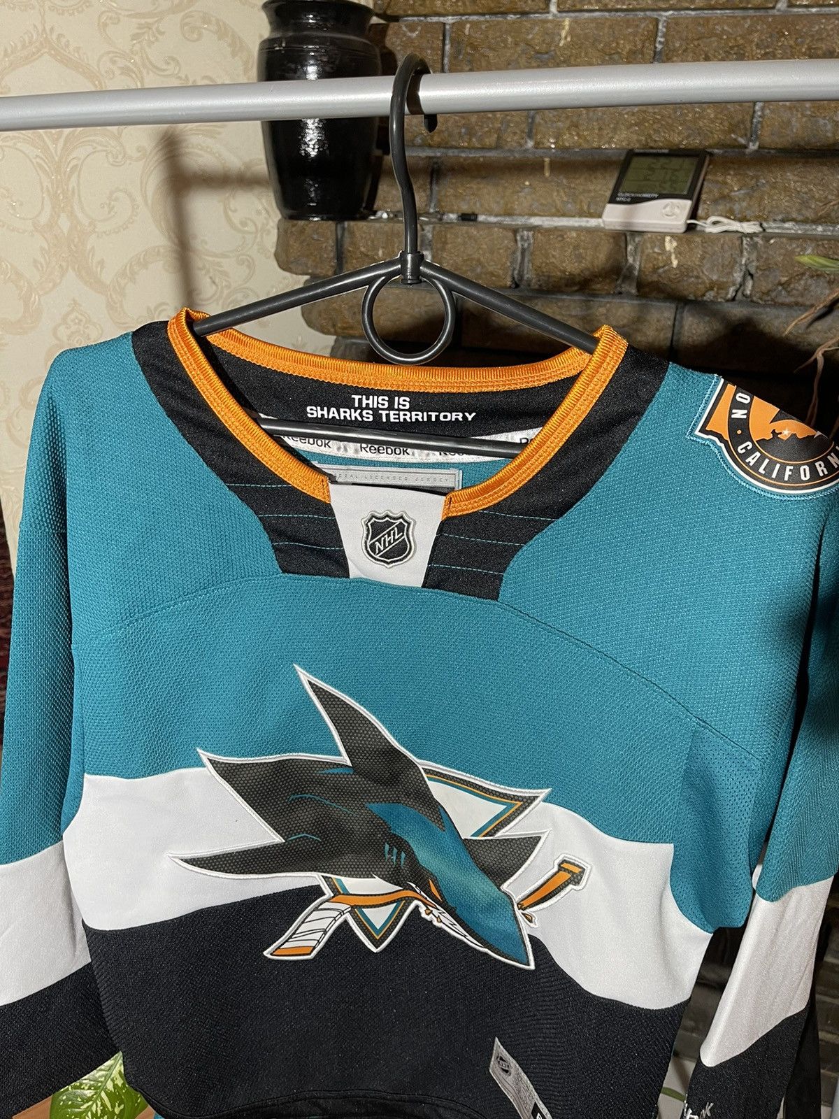 NFL × Vintage San Jose Sharks jersey Reebok Stadium Series mens S Size US S / EU 44-46 / 1 - 3 Thumbnail