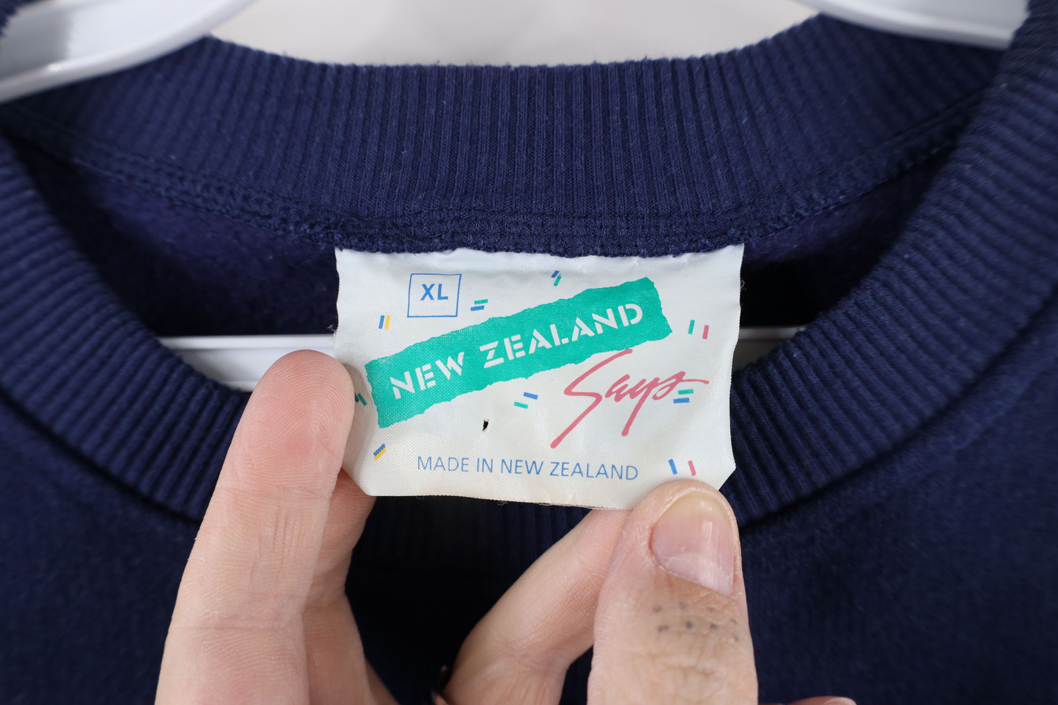Vintage Vintage 90s Brunner Lodge New Zealand Crewneck Sweatshirt Size US XL / EU 56 / 4 - 5 Thumbnail