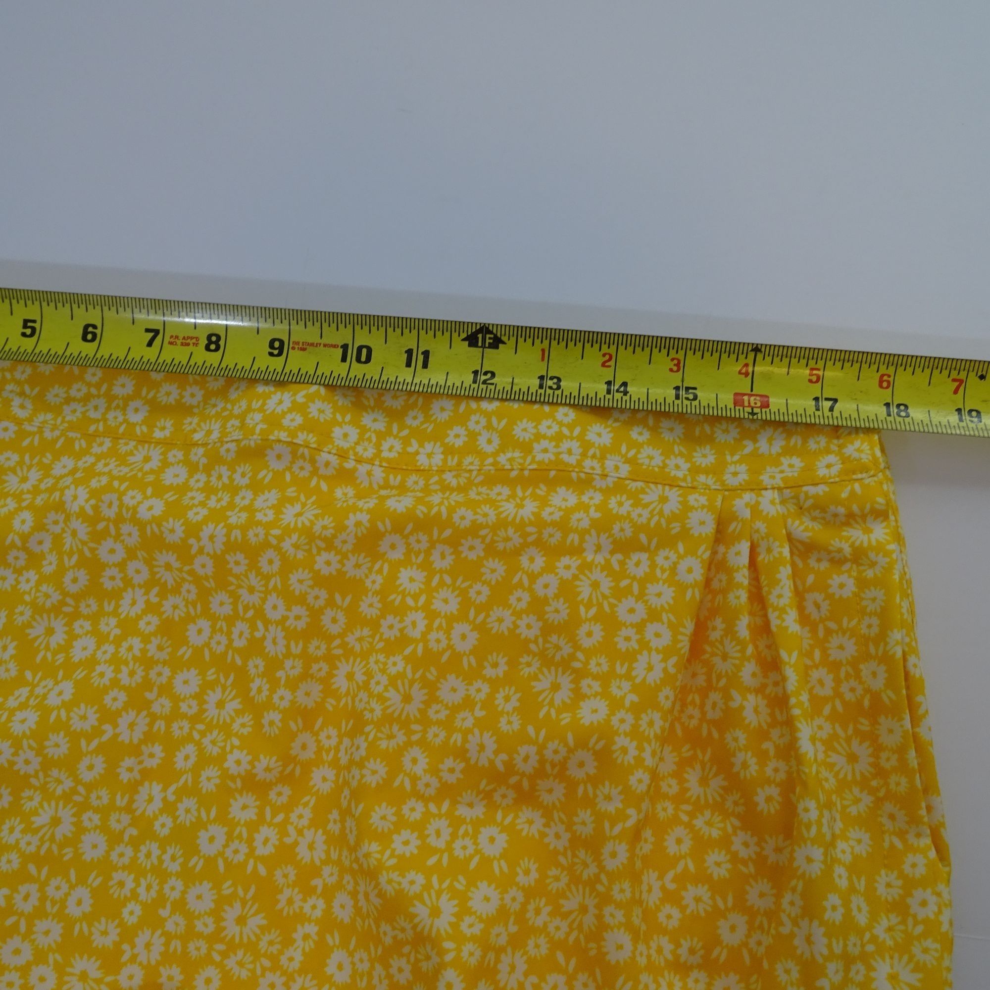Other RipSkirt Hawaii Women Yellow Ditsy Daisy Wrap Skirt Size L Size 35" - 9 Thumbnail