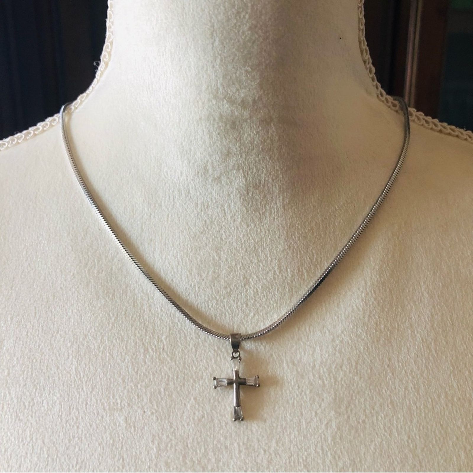 Vintage Vintage tapered baguette cubic zirconia 925 cross on chain Size ONE SIZE - 2 Thumbnail