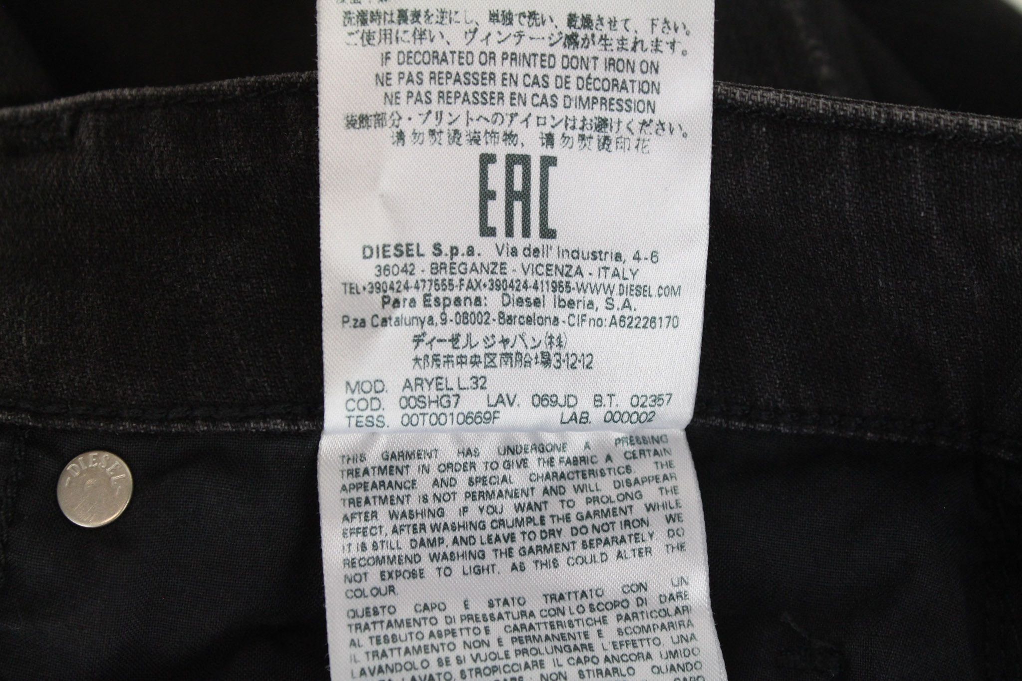 Diesel ARYEL 069JD W25/L32 Black Button-Fly Jeans 70152 Size 25" / US 0 / IT 36 - 8 Thumbnail