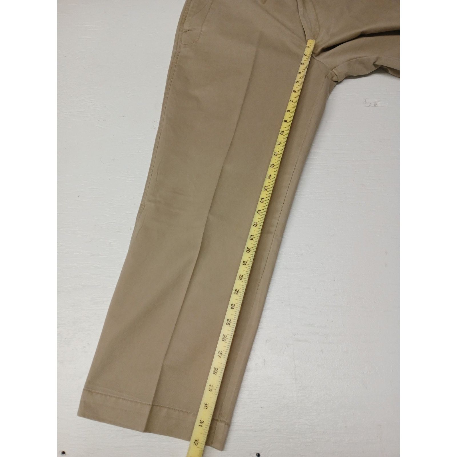 Izod Izod (38x30) Classic Chino Style Khaki Beige Dress Pants Size US 38 / EU 54 - 3 Thumbnail