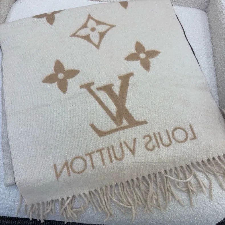 Louis Vuitton Louis Vuitton Color gradient cashmere scarf Size ONE SIZE - 7 Thumbnail
