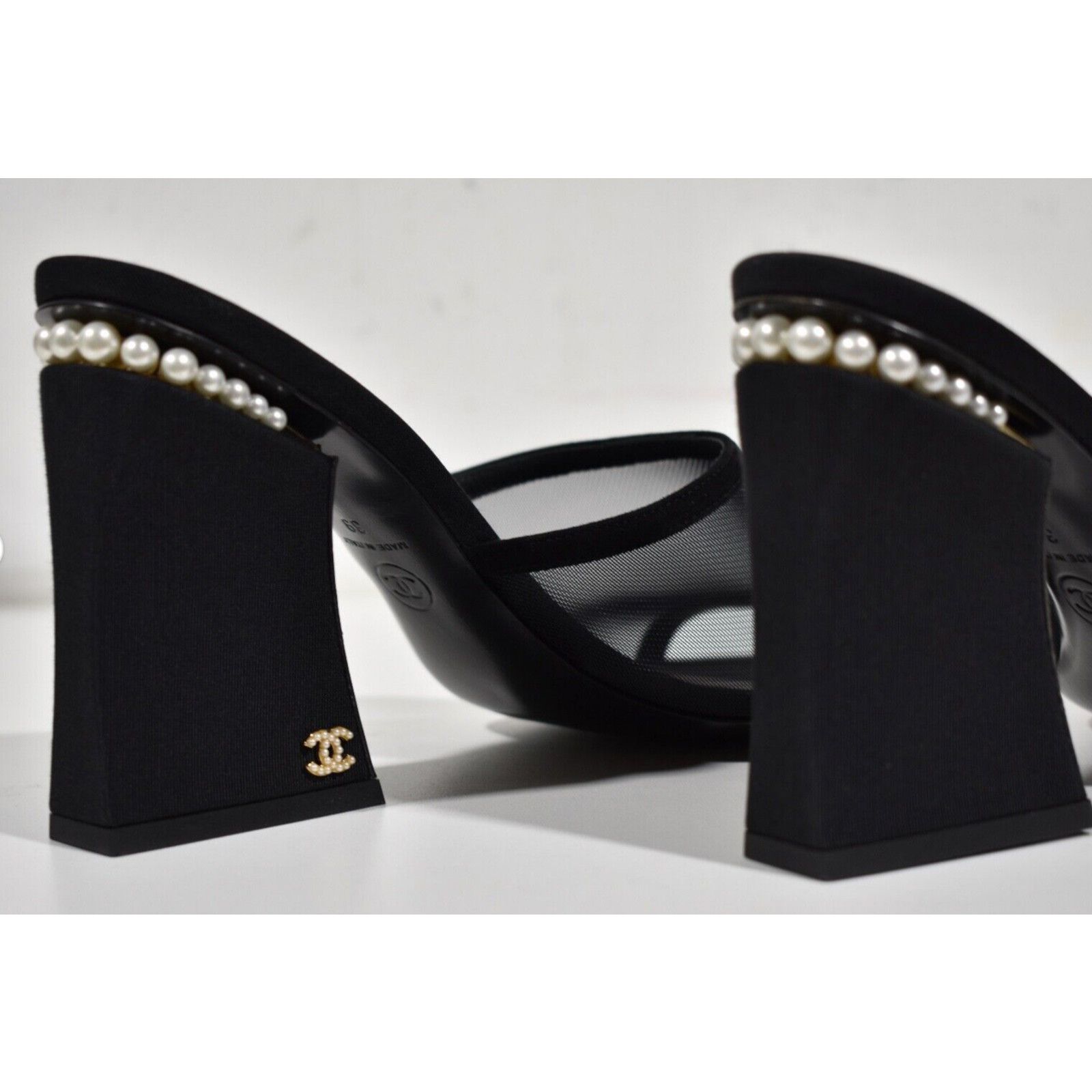 Chanel 22A Pearl CC Logo Block Heel Backless Mule Sandal Pump 40.5 Size US 10.5 / IT 40.5 - 10 Thumbnail