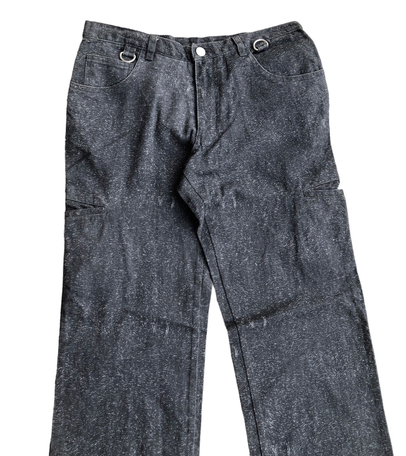 Japanese Brand 2000's slash number 3D back pocket cargo pants Size US 29 - 5 Thumbnail