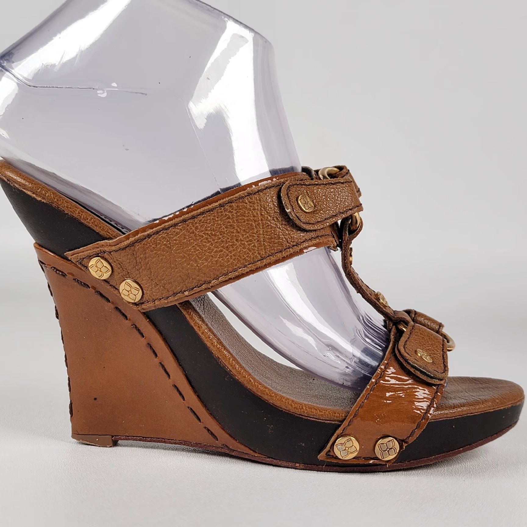 Vintage BCBG Sandals Wedges Sandals Platform High Heel Brown 36 B Women Slip On Strappy Leather Upper Wood Outsole Solid Pattern Size US 6 / IT 36 - 4 Thumbnail