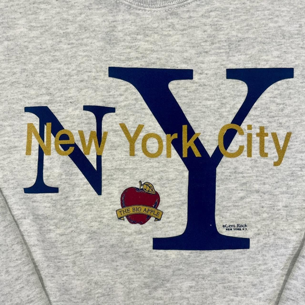 Fruit Of The Loom × Vintage Vintage 90’s New York City Big Apple Sweatshirt Size US L / EU 52-54 / 3 - 3 Thumbnail