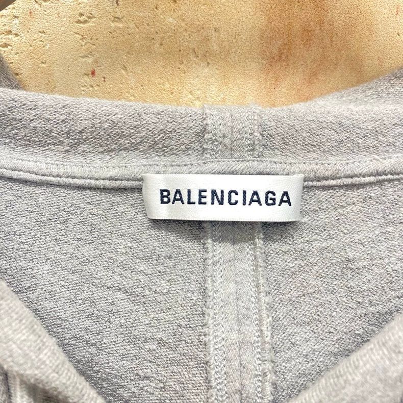 Balenciaga Balenciaga Gray mailbox letter logo coat Size US S / EU 44-46 / 1 - 3 Thumbnail