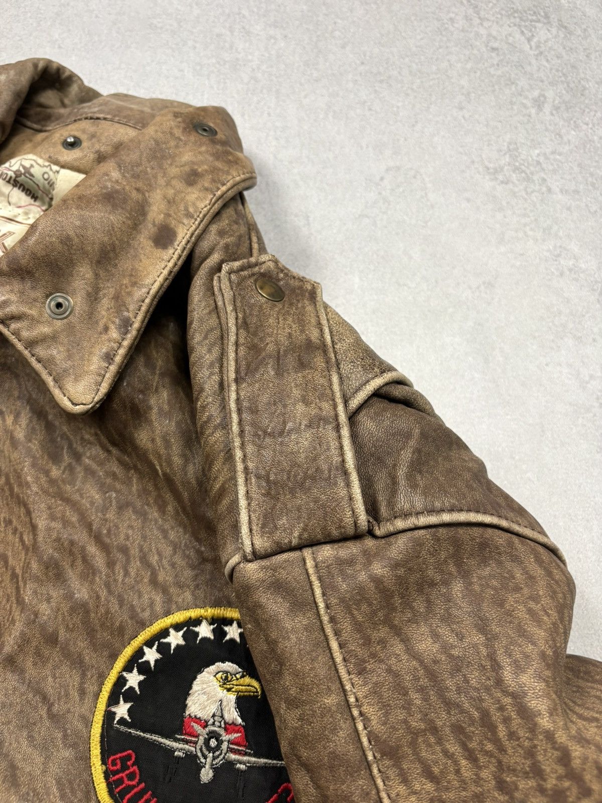 Leather Vintage A2 Distressed Leather Bomber Flight Jacket USA Patch Size US M / EU 48-50 / 2 - 8 Thumbnail