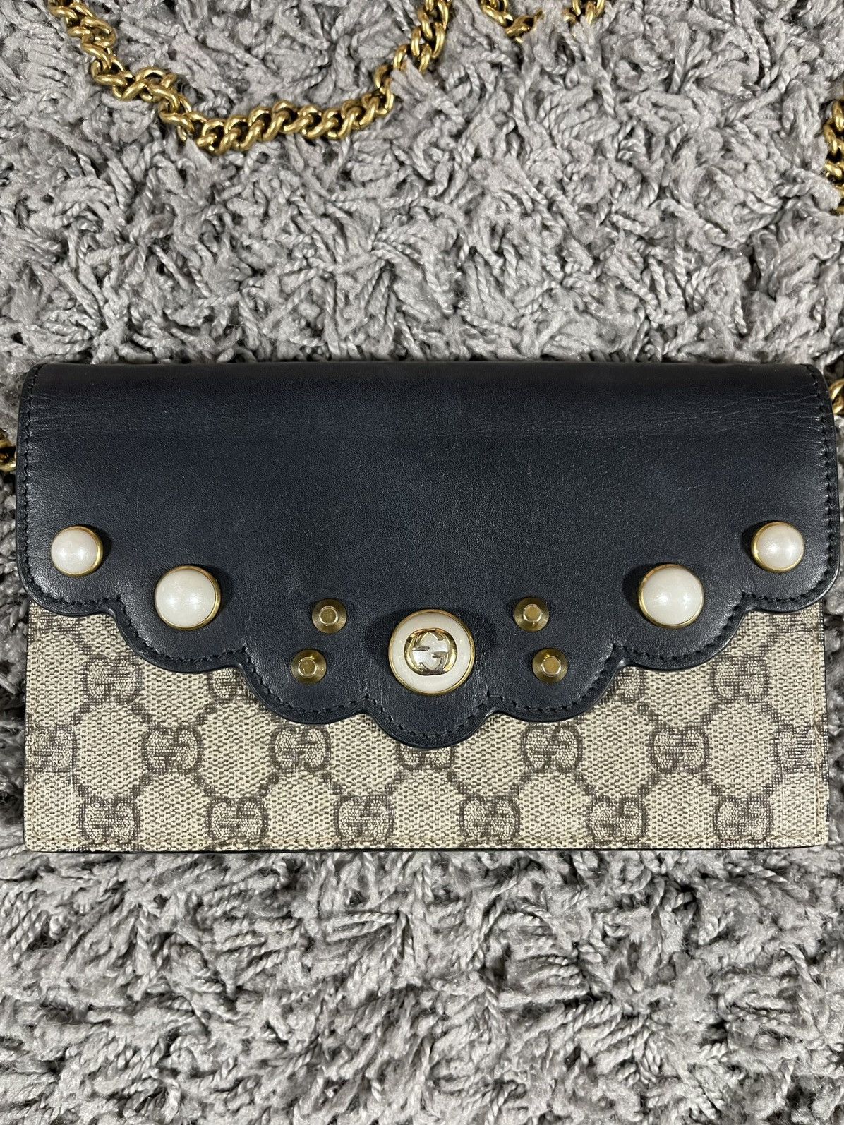 Gucci Gucci Pearl Scallop Wallet Chain Bag GG Clutch Crossbody Size ONE SIZE - 4 Thumbnail