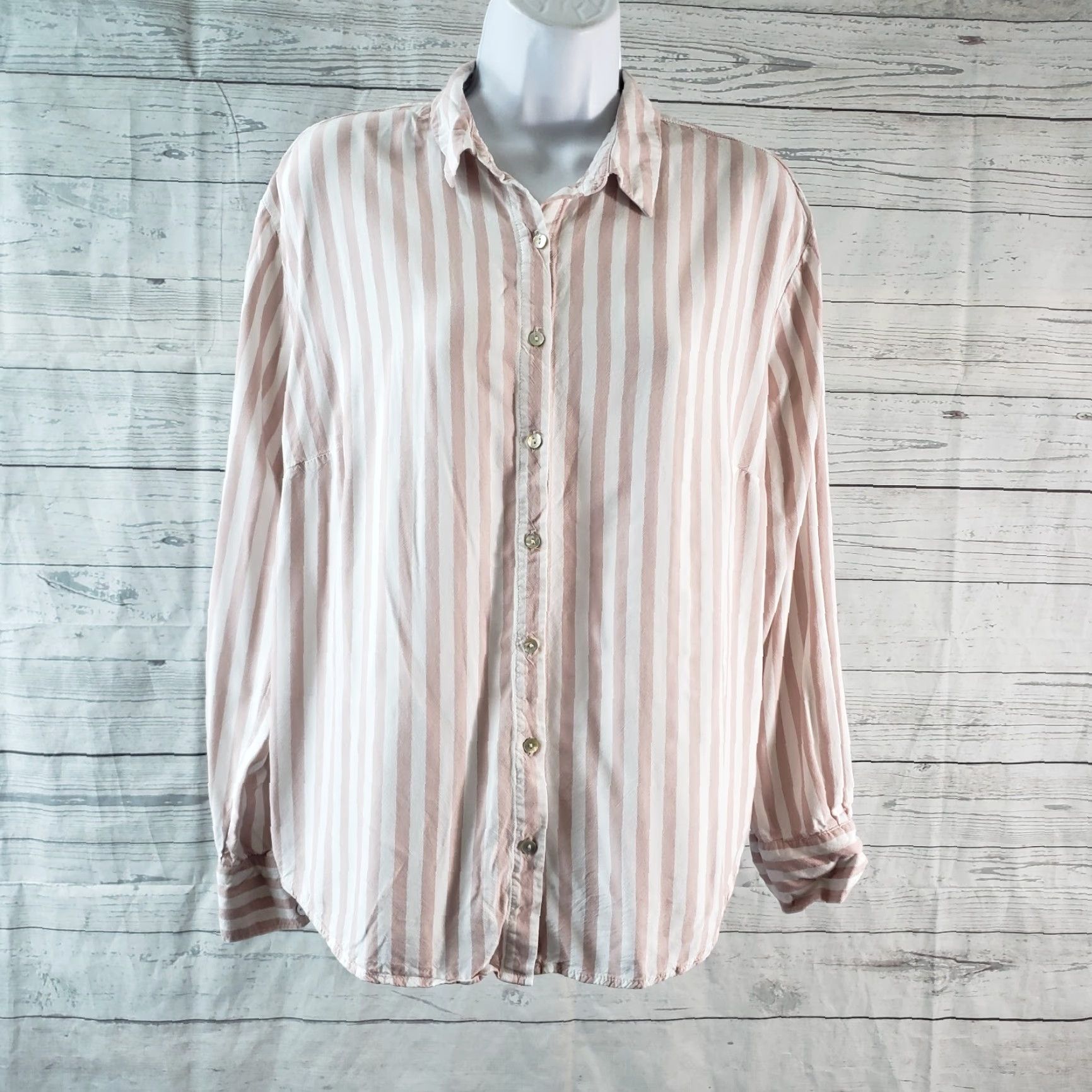 Vintage A New Day Shirt Womens Button Front Top L pink white stripe Long Sleeve Rayon Vintage No Size L / US 10 / IT 46 - 2 Thumbnail