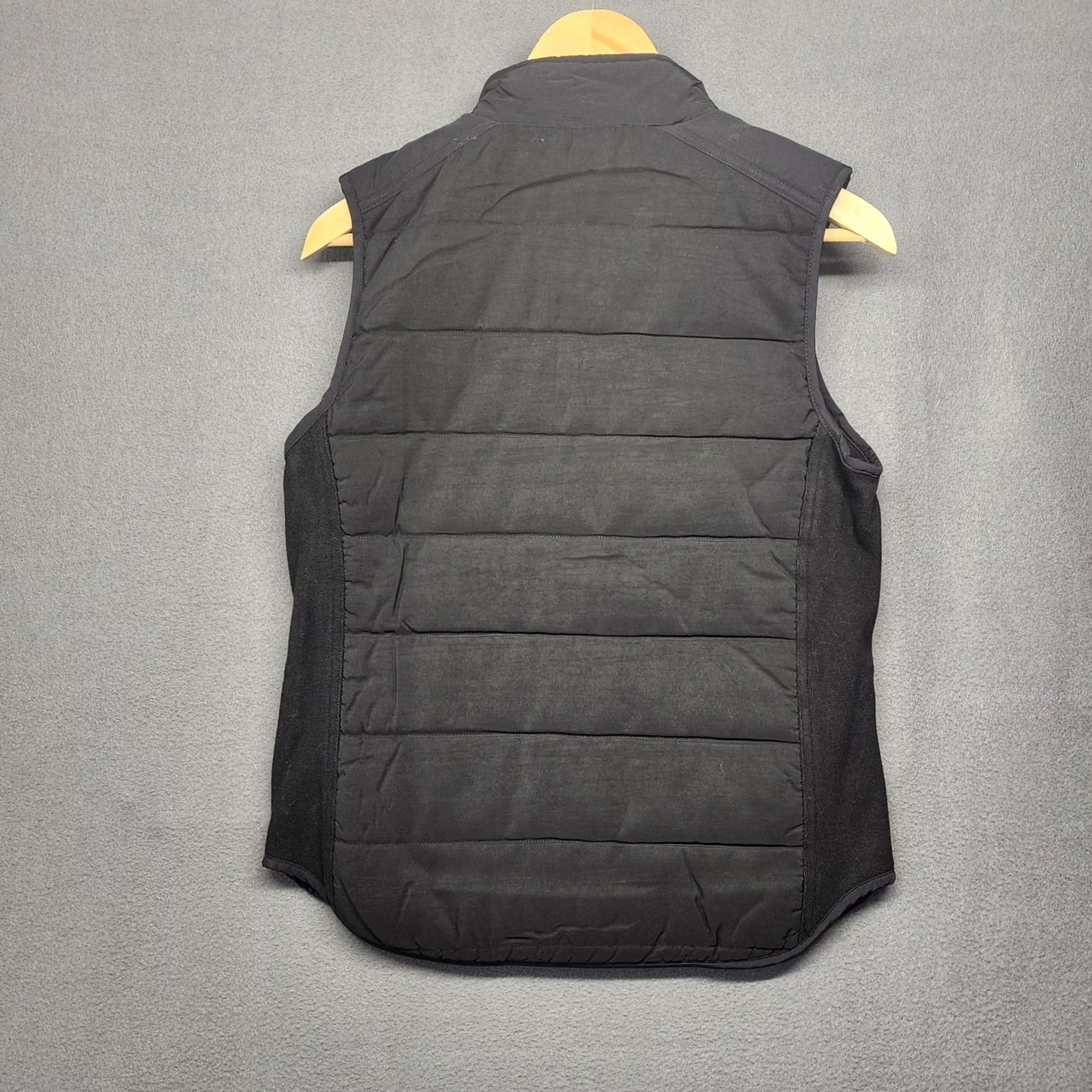 Vintage American Giant Womens Small Black Quilted Puffer Vest Full Zip Made USA Vest Zip Sleeveless Womens S Black Quilted Puffer Vest Size S / US 4 / IT 40 - 3 Thumbnail