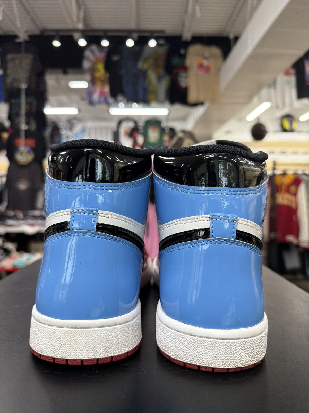 Jordan Brand Jordan 1 Fearless UNC Chicago Size 11 (2019) Size US 11 / EU 44 - 5 Thumbnail