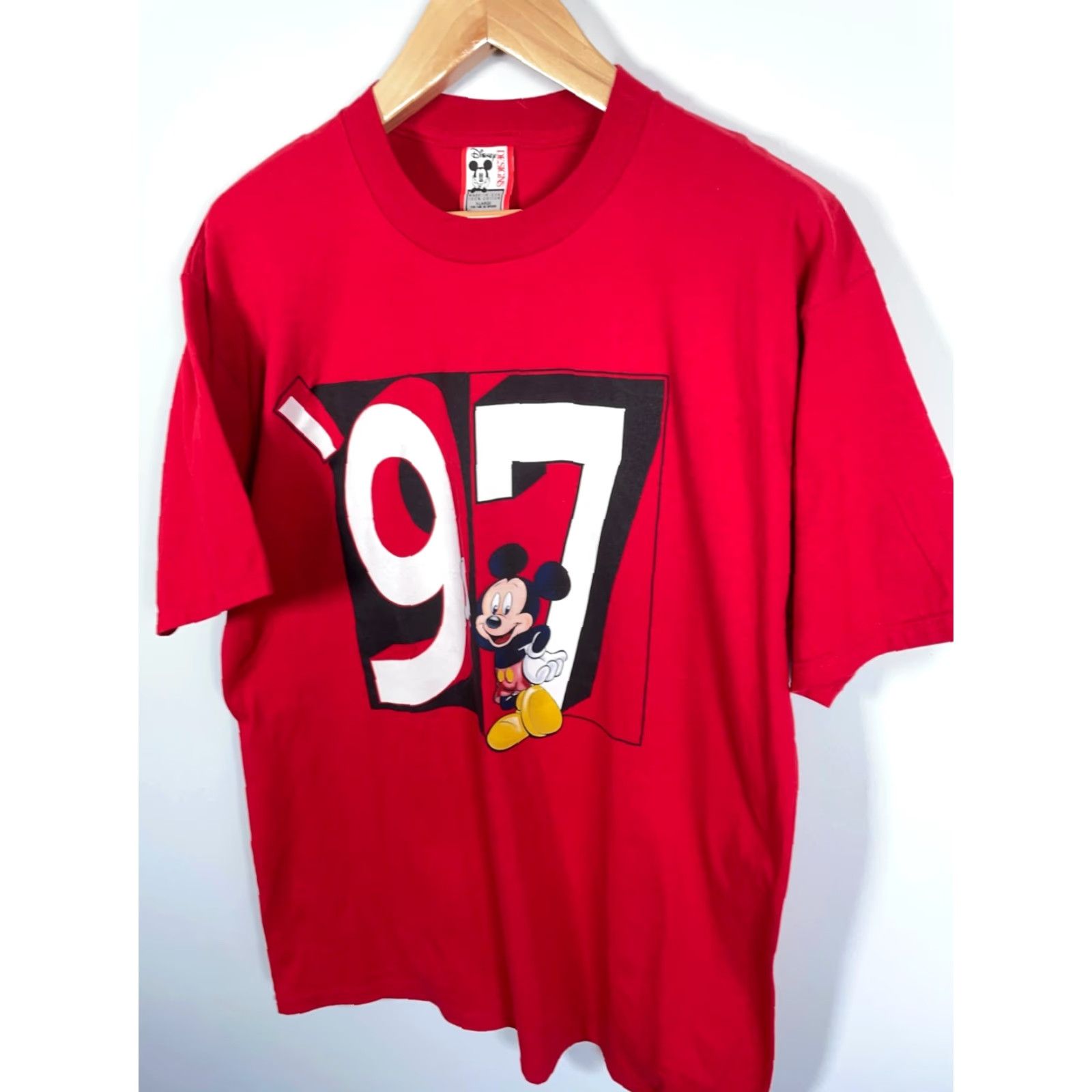 Disney VINTAGE Disney T-Shirt Mickey Mouse Adult XL Red 90s Cartoon Retro Walt Disney World Disney Designs tag 1997 Men Large Size US L / EU 52-54 / 3 - 7 Thumbnail