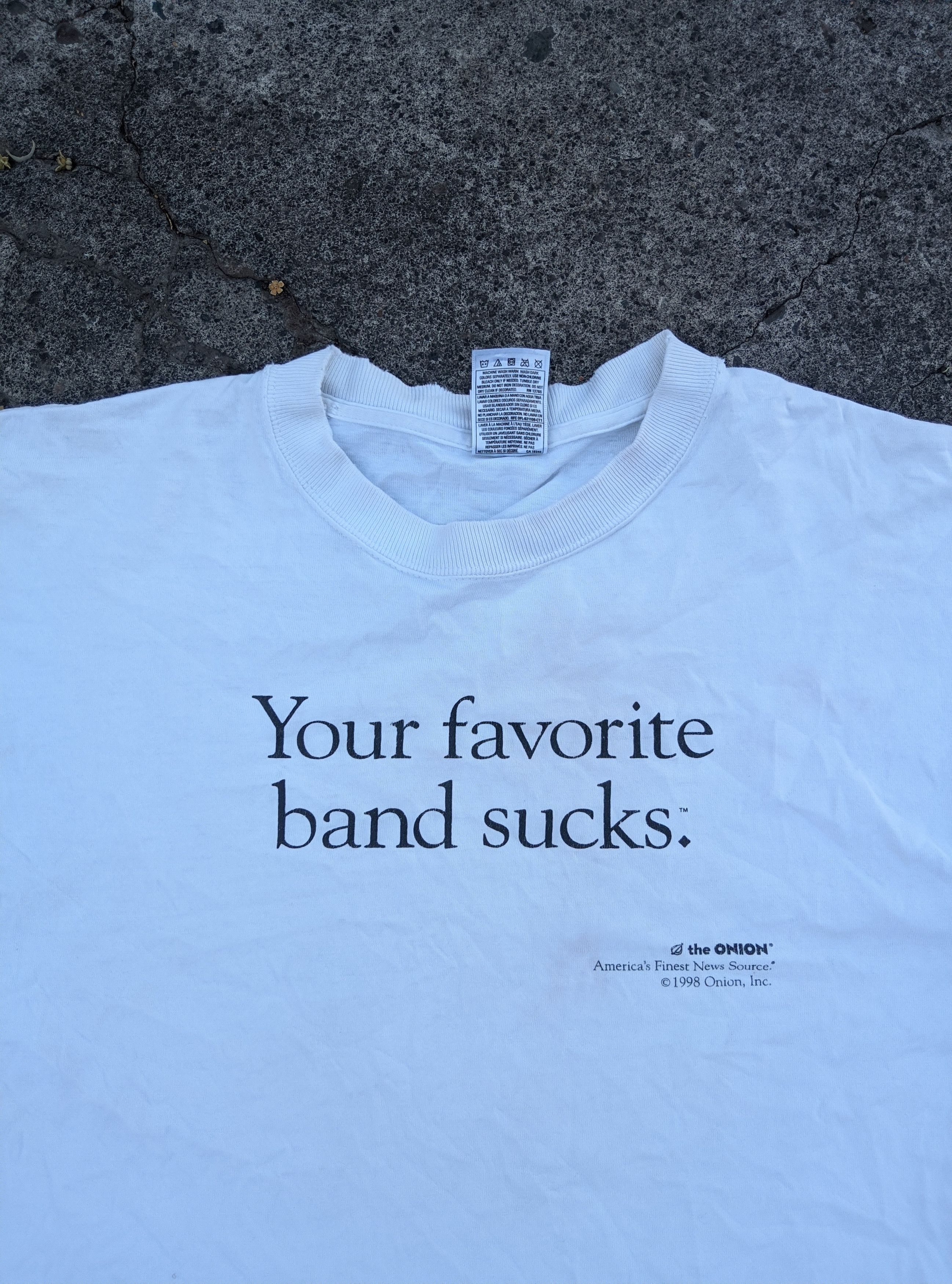 Vintage Vintage 1998 your favorite band suck the onion humor t shirt Size US L / EU 52-54 / 3 - 3 Thumbnail