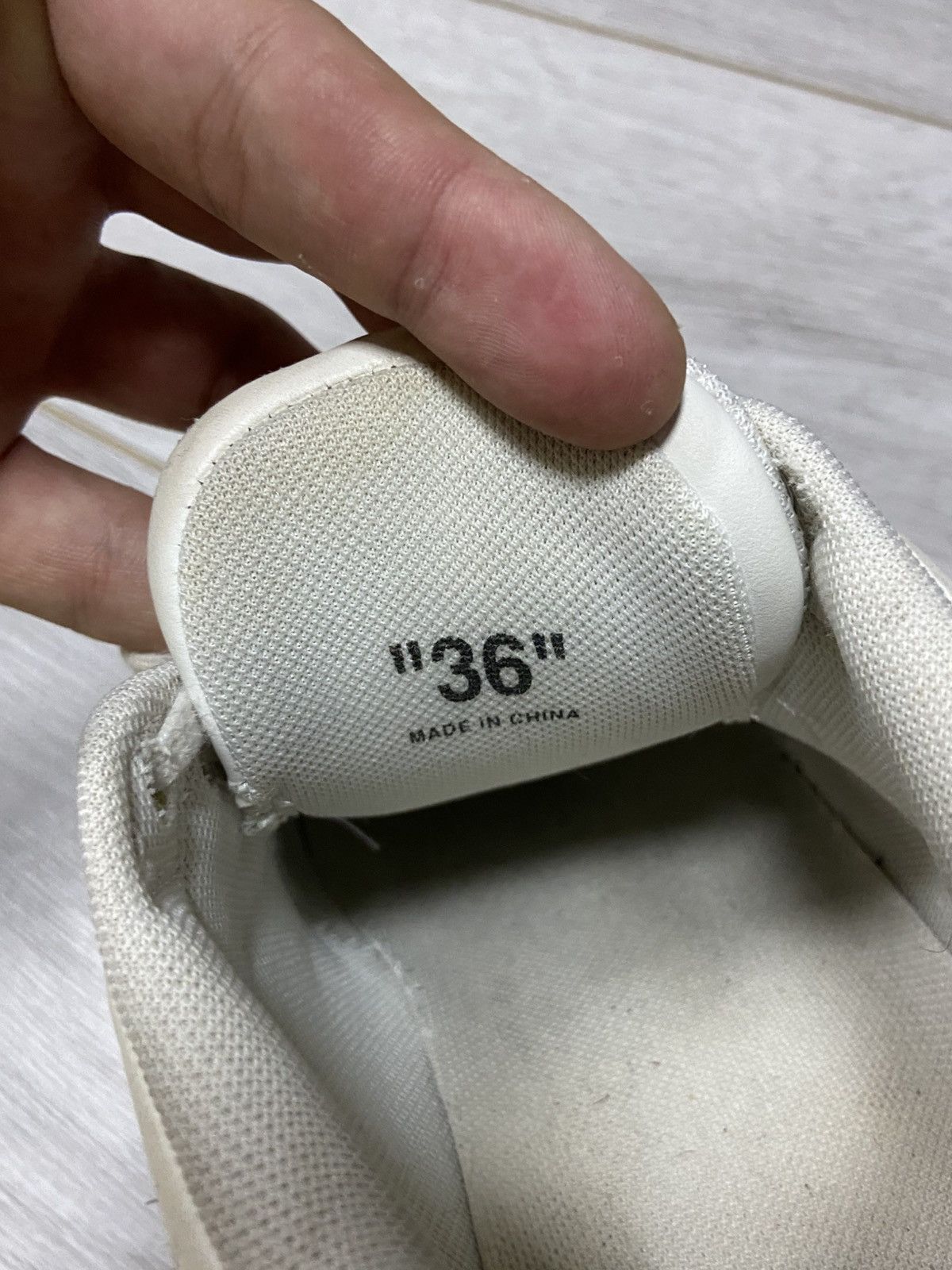 Off-White OFF WHITE Office leather Sneakers White arrow Size US 6 / IT 36 - 11 Thumbnail