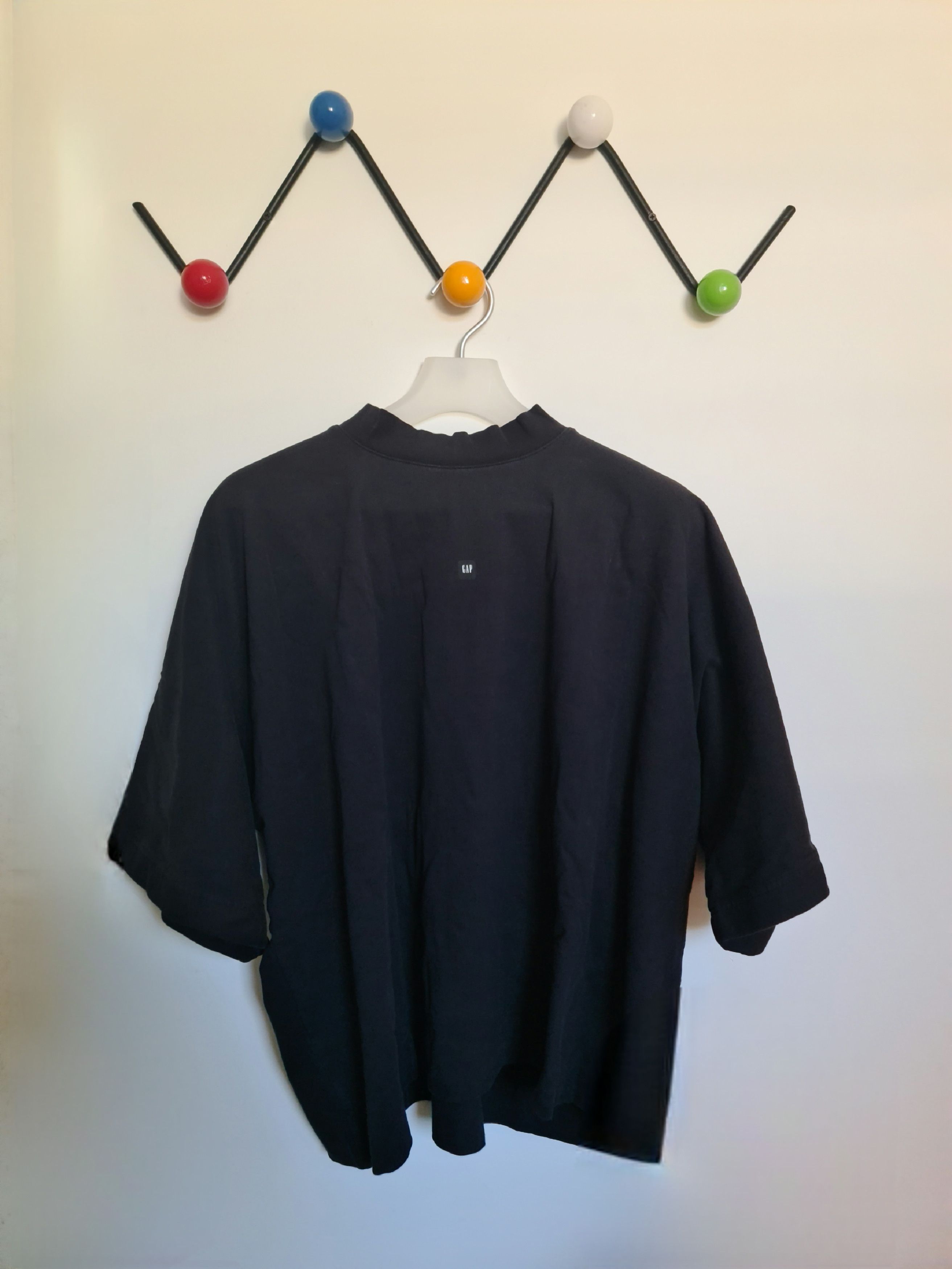 Balenciaga × Gap × Yeezy YEEZY GAP ENGINEERED BY BALENCIAGA NO SEAM TEE (SMALL LOGO) Size US S / EU 44-46 / 1 - 2 Thumbnail