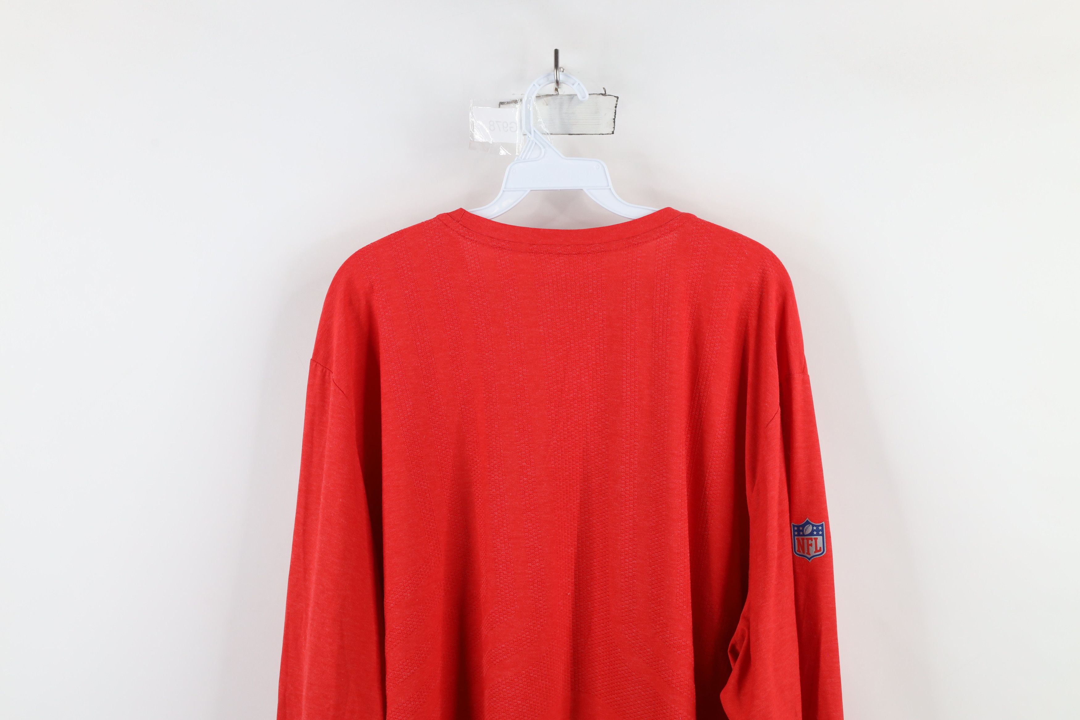 Nike × Vintage Nike On Field Buccaneers Football Long Sleeve T-Shirt Red Size US XXL / EU 58 / 5 - 14 Thumbnail