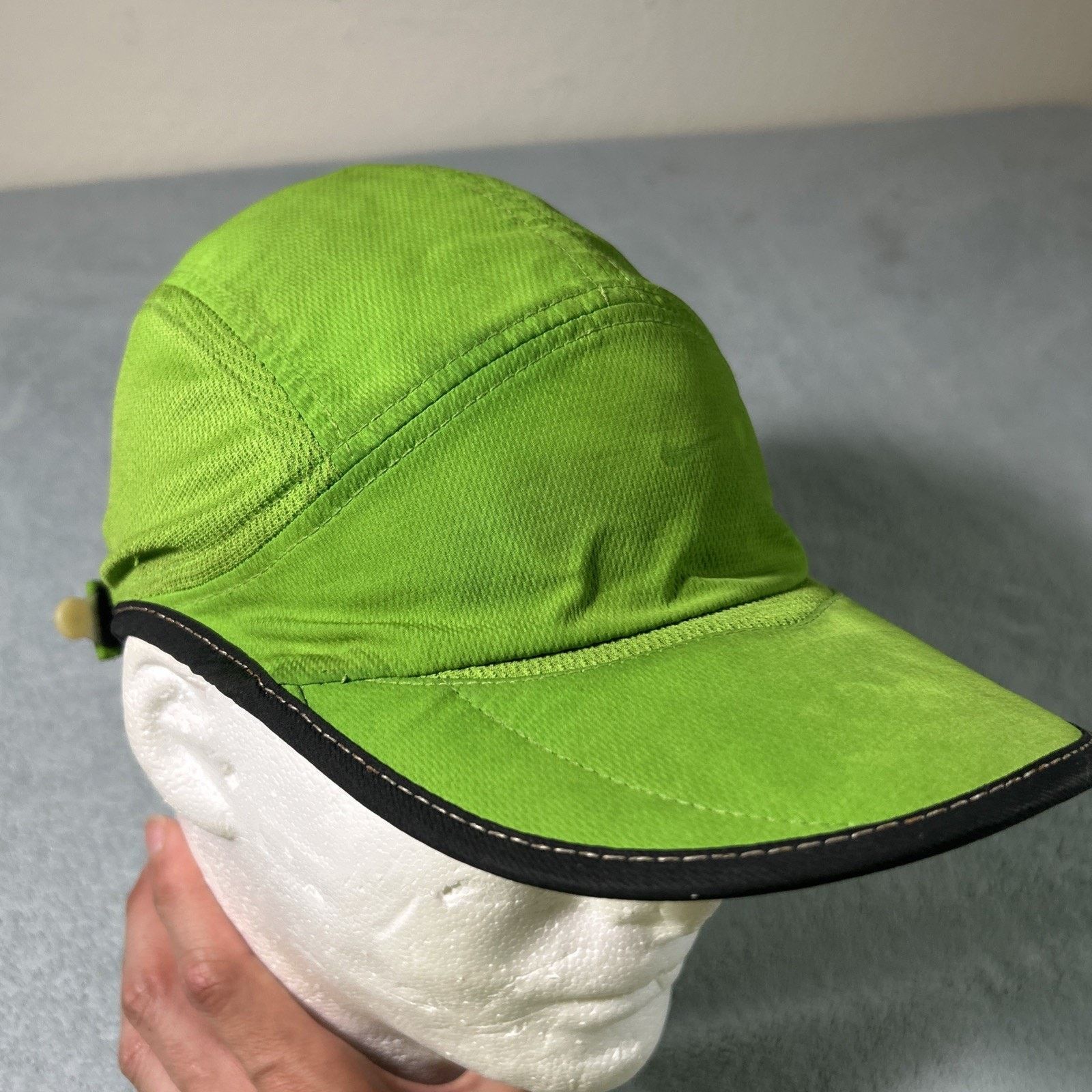 Nike Nike 6 Panel Featherlight Hat Eminem Strap Swoosh Tailwind Size ONE SIZE - 2 Thumbnail