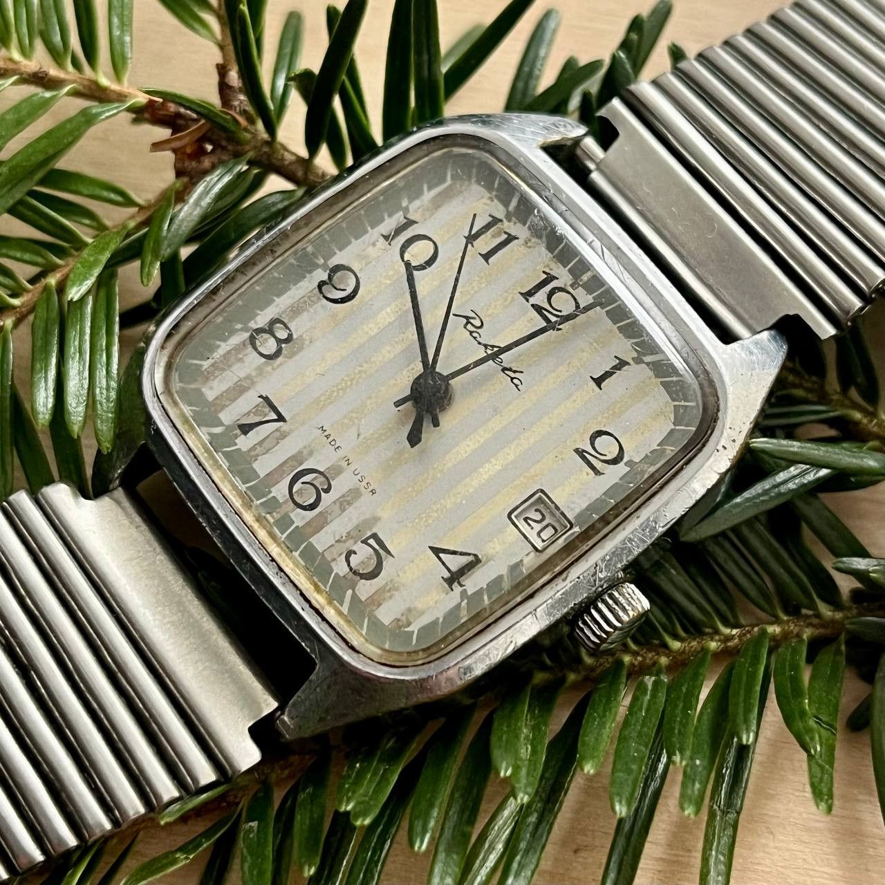Vintage Raketa Wristwatch USSR Mechanical Size ONE SIZE - 2 Thumbnail