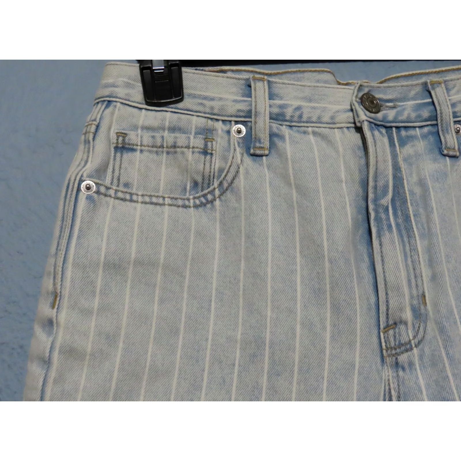 American Eagle Outfitters VINTAGE American Eagle Outfitters Mom Jeans Jeans Women 8 Blue White Striped Denim High Rise Ankle 26" Inseam Girls? Size 30" / US 8 / IT 44 - 5 Thumbnail
