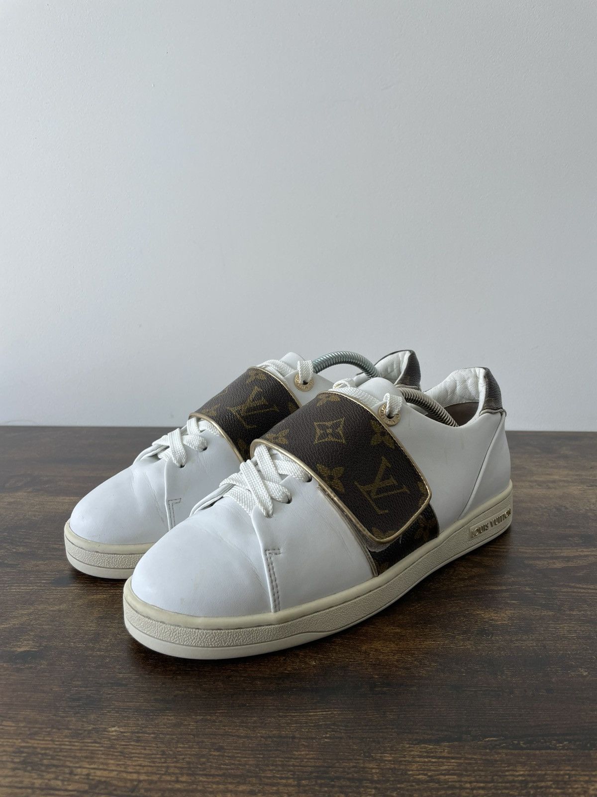 Louis Vuitton Louis Vuitton White Monogram Frontrow Sneakers Size US 8 / IT 38 - 1 Thumbnail
