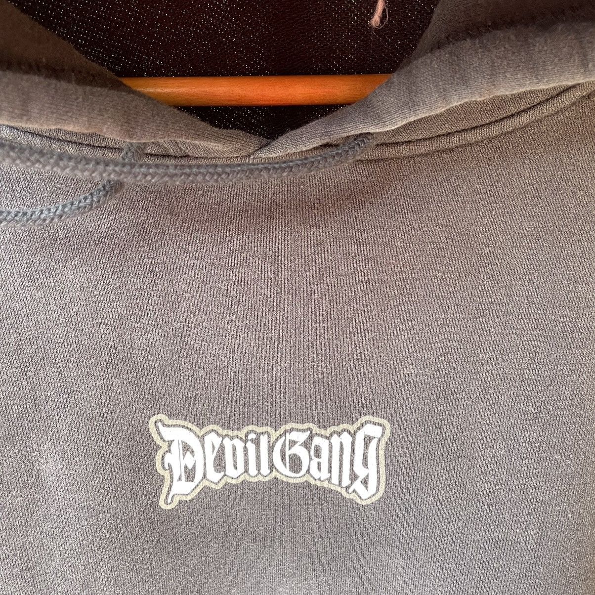 Japanese Brand × Vintage × Welcome Skateboards 🔥Vintage 90s Devil Gang Skateboard Pullover Sweater Hoodie Size US M / EU 48-50 / 2 - 5 Thumbnail