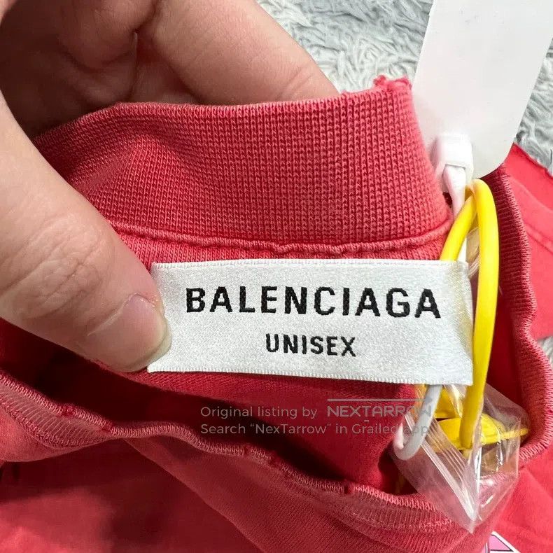 Balenciaga Balenciaga Distressed Short Sleeve T-Shirt Women's Size US S / EU 44-46 / 1 - 2 Thumbnail