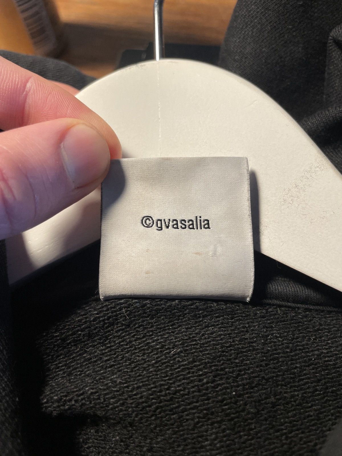 Vetements Vetements.com Hoodie (Black) Size US M / EU 48-50 / 2 - 7 Thumbnail