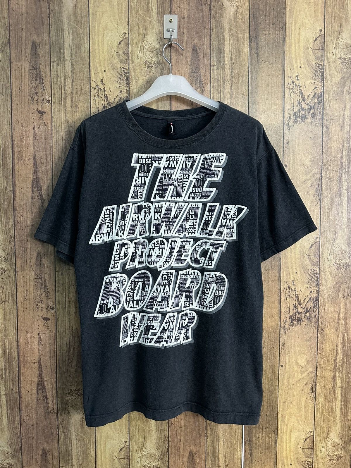Airwalk Y2K Airwalk Project Board Wear Faded Tshirt A403 Size US L / EU 52-54 / 3 - 1 Thumbnail