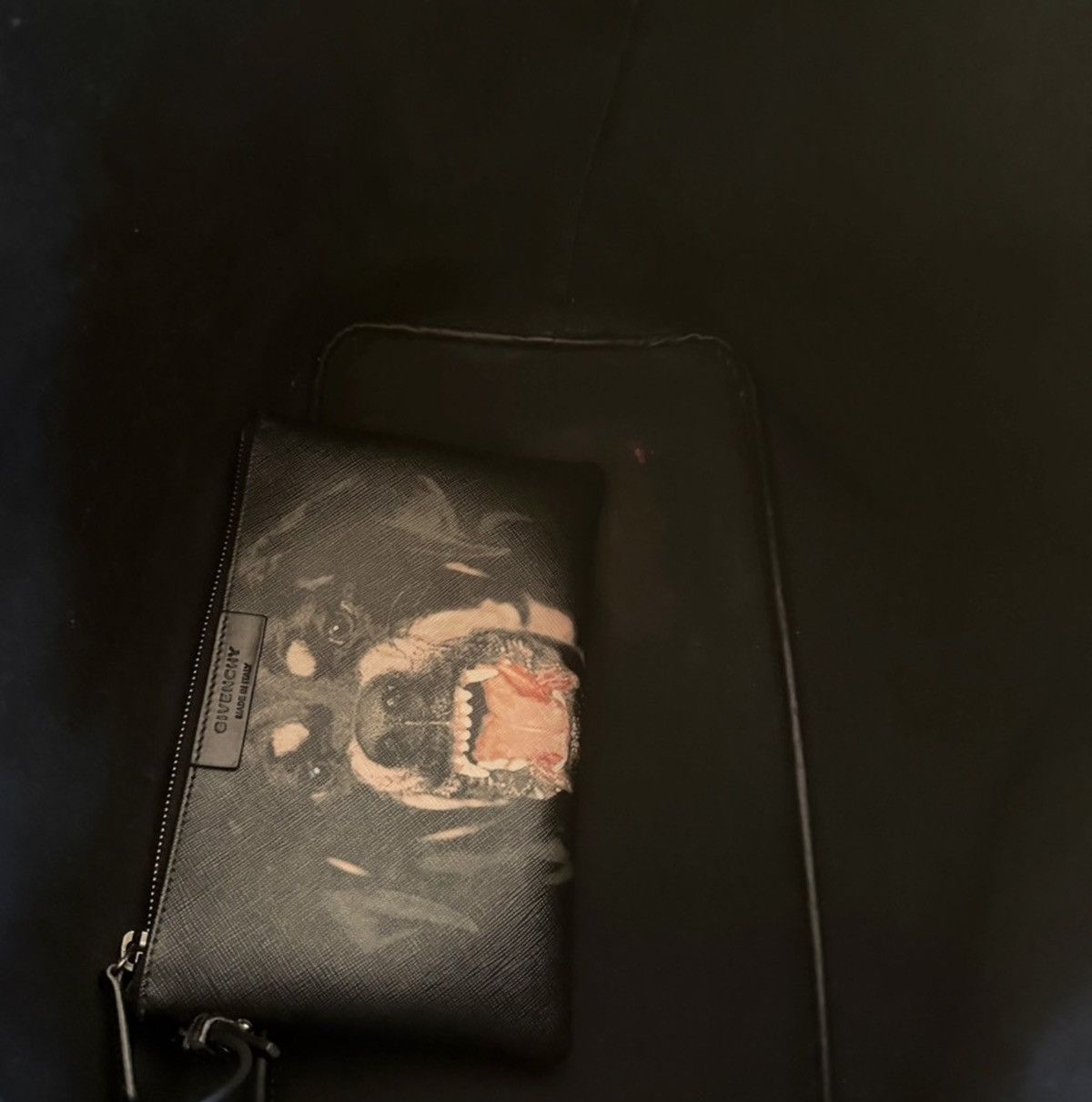 Givenchy Givenchy Rottweiler Tote Bag Purse With Pouch Size ONE SIZE - 7 Thumbnail