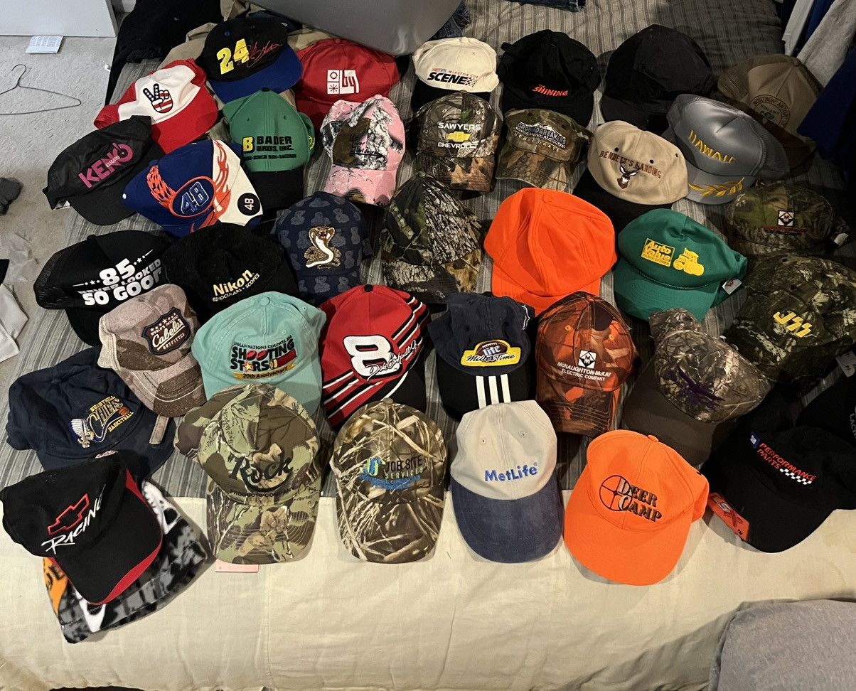 Other Bundle of Vintage Hats / 50+ Size ONE SIZE - 1 Thumbnail
