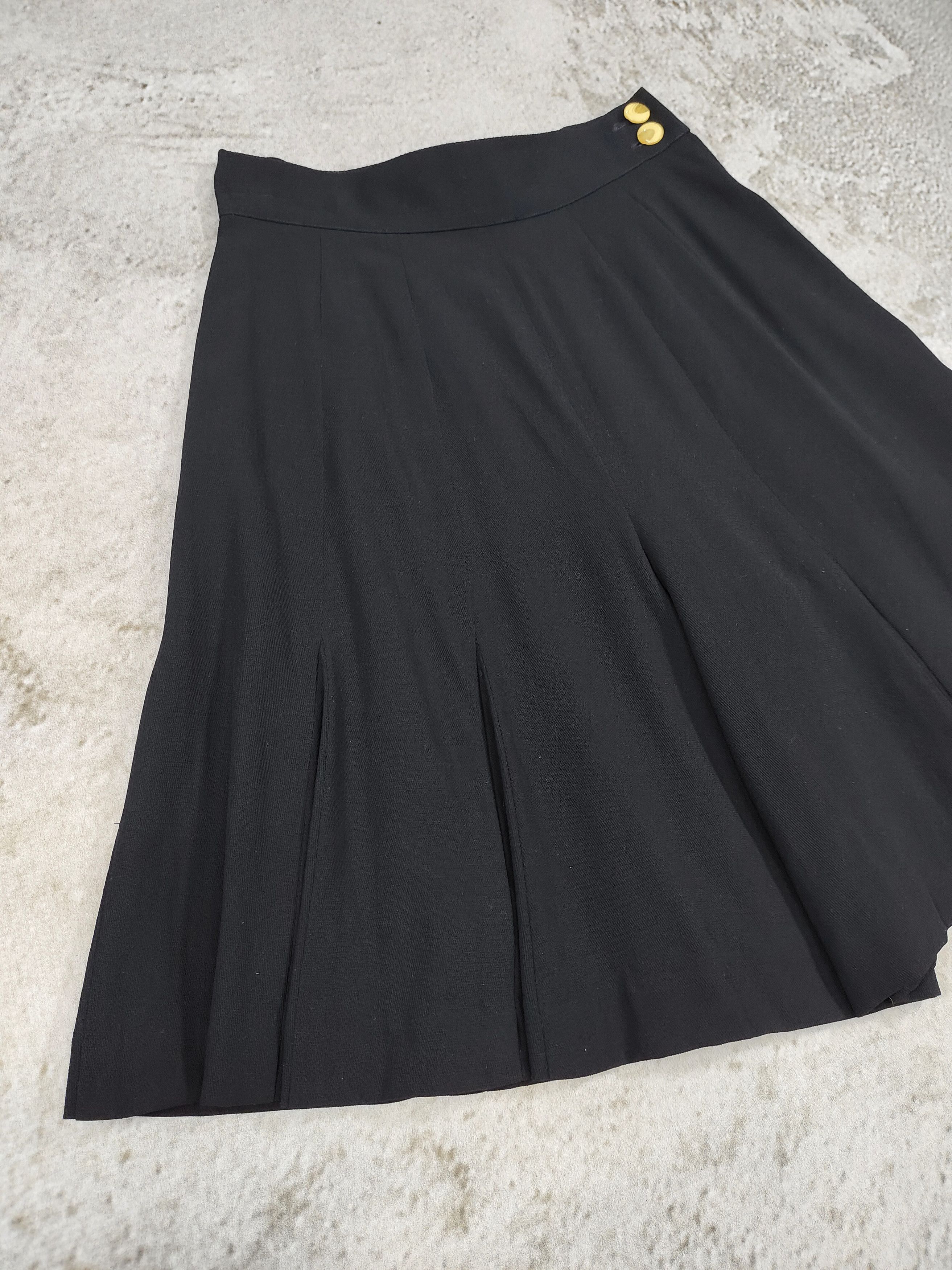 Chanel 90s Chanel Boutique Minimal Wool Pleated Skort Culottes Size 28" / US 6 / IT 42 - 5 Thumbnail