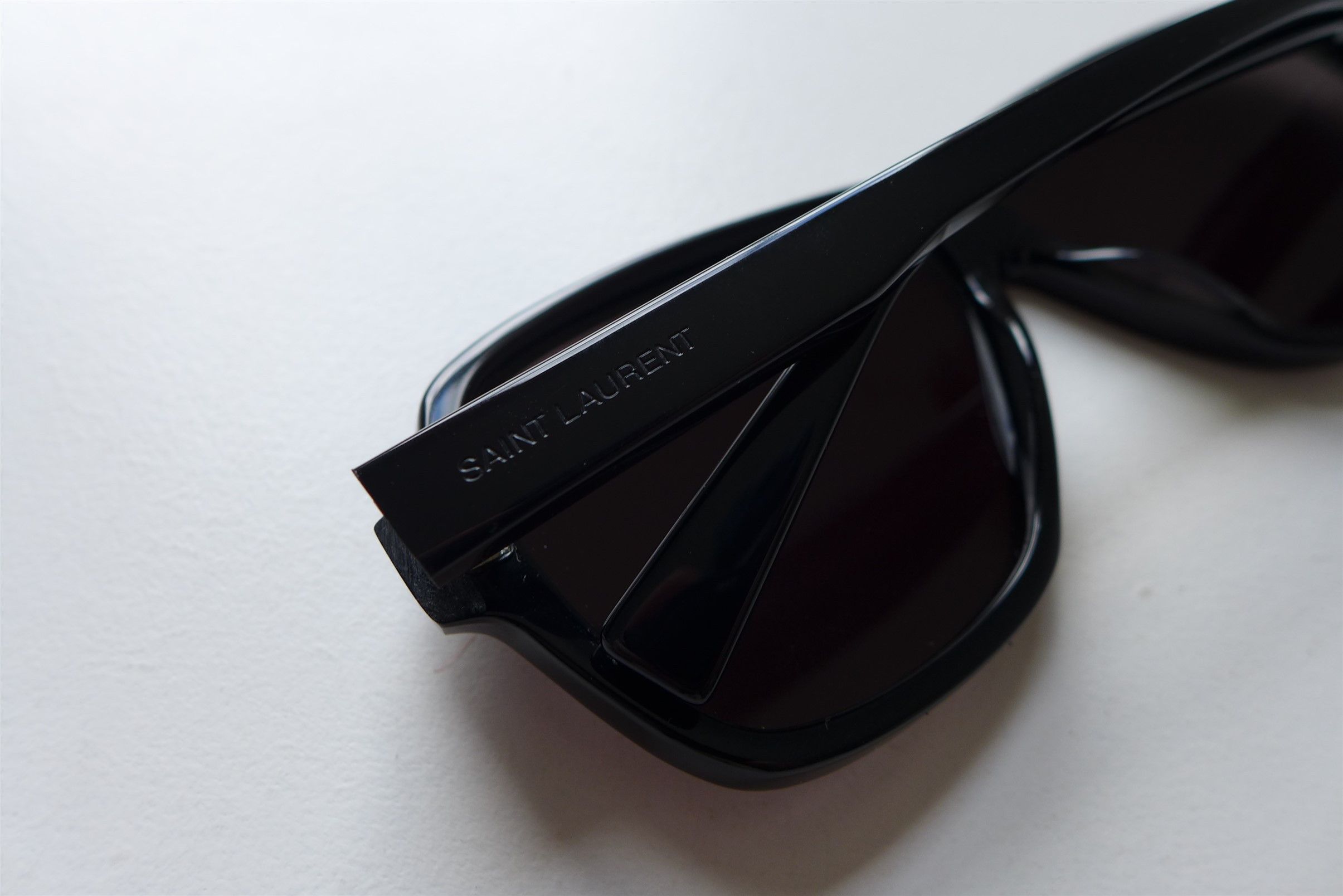 Saint Laurent Paris Saint Laurent SL 906 Carolyn Sunglasses - Black Acetate Size ONE SIZE - 3 Thumbnail