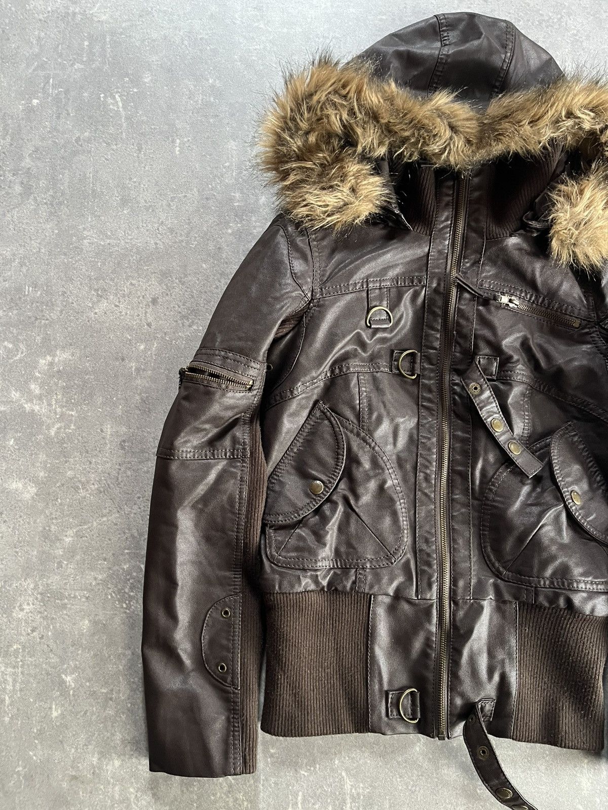 Japanese Brand 00s Faux Fur Hooded Y2K Bondage Straps Bomber Jacket XS Size XS / US 0-2 / IT 36-38 - 3 Thumbnail