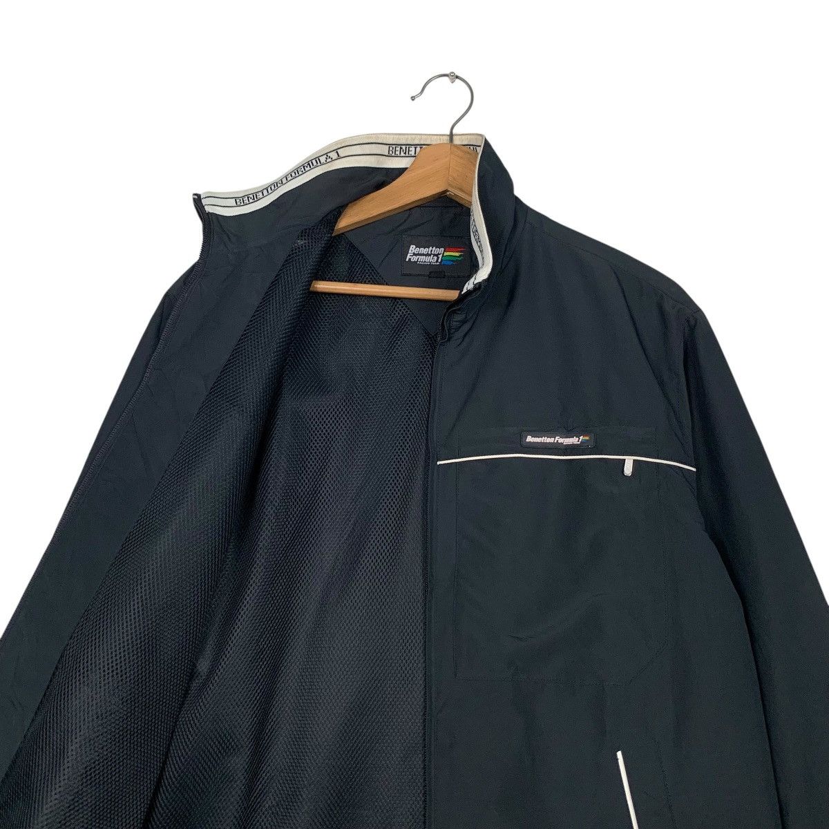 Benetton BENETTON FORMULA 1 Racing Team Light Jacket #2374-C106 Size US S / EU 44-46 / 1 - 10 Thumbnail