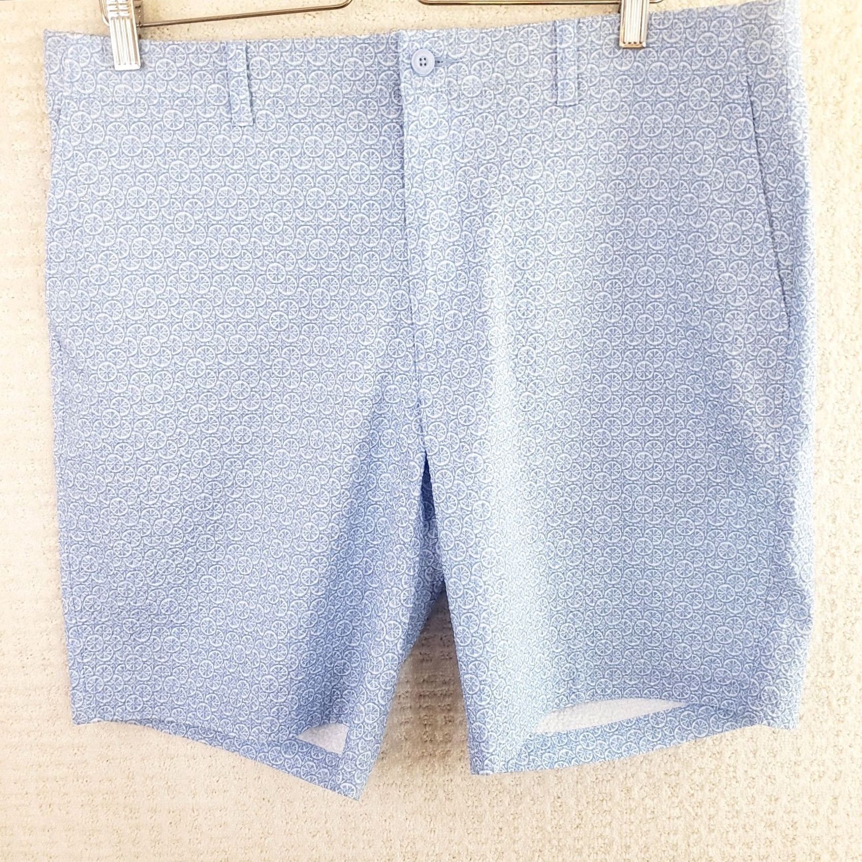 Vintage Pro Tour Mens 38x10 Blue Geometric Polyester Shorts Stretch Chino Casual Golf 10 Inseam Zip Flat Front Mid Rise Mens Size US 38 / EU 54 - 2 Thumbnail