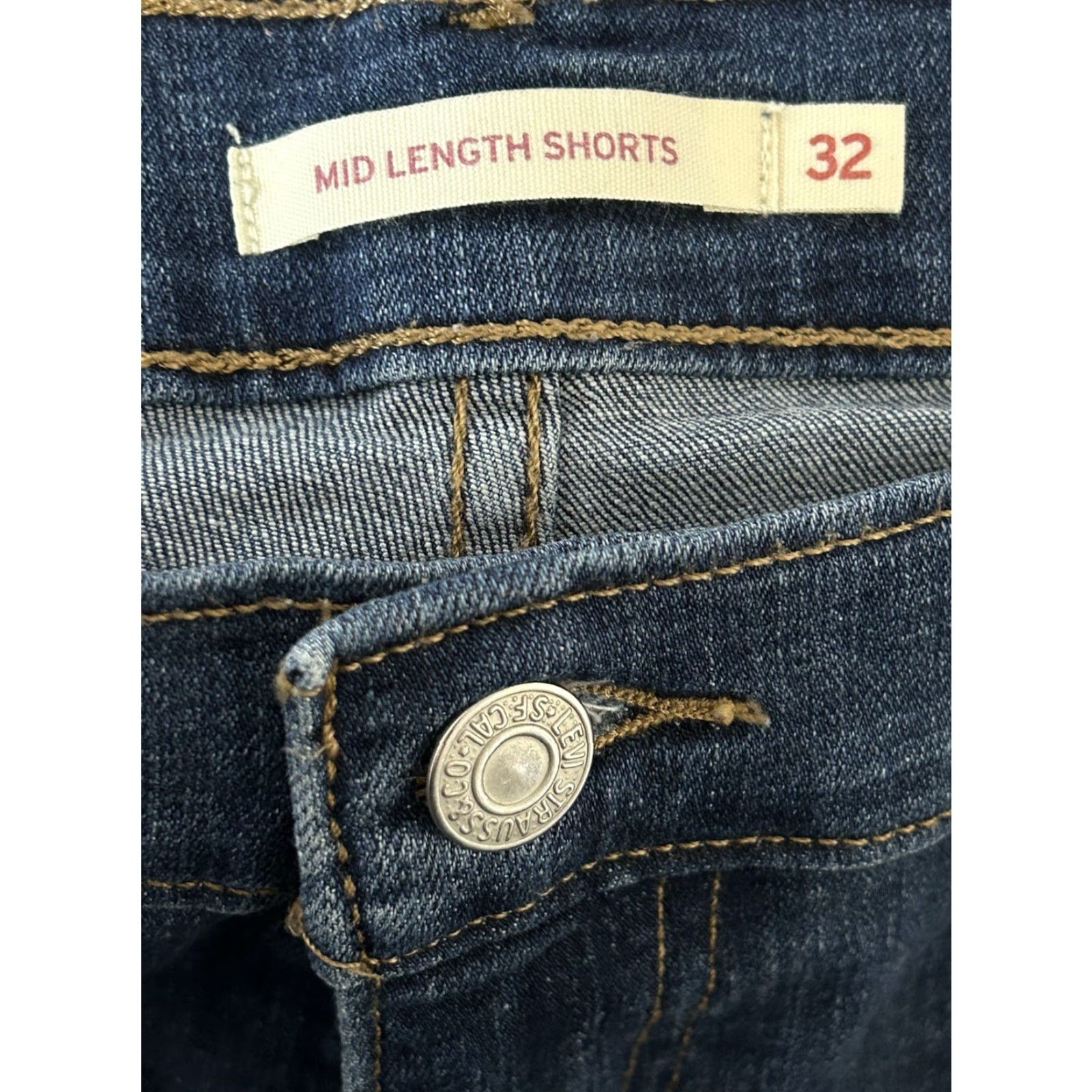 Levi's Levi's Women's Mid Length Cuffed Denim Shorts Size 32 Blue Distressed 5-Pocket Regular Stretch jeans? Size 24" / US 00 / IT 34 - 5 Thumbnail