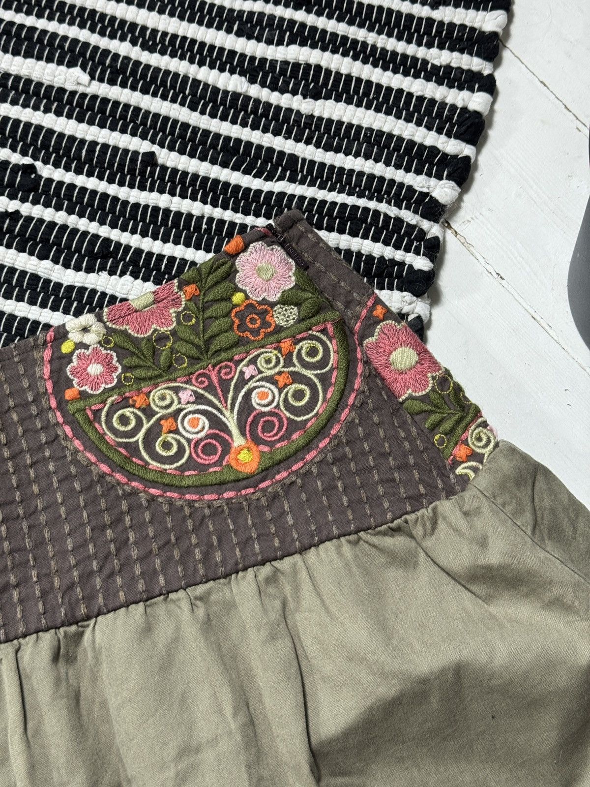 Kenzo VINTAGE KENZO 2000s MIDI SKIRT Size 28" / US 6 / IT 42 - 3 Thumbnail