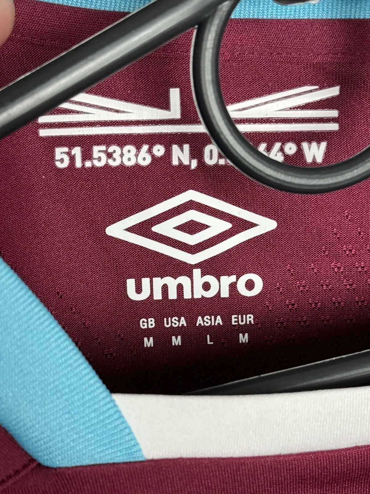 Umbro West Ham United 16/17 Home Football Jersey Size US M / EU 48-50 / 2 - 10 Thumbnail