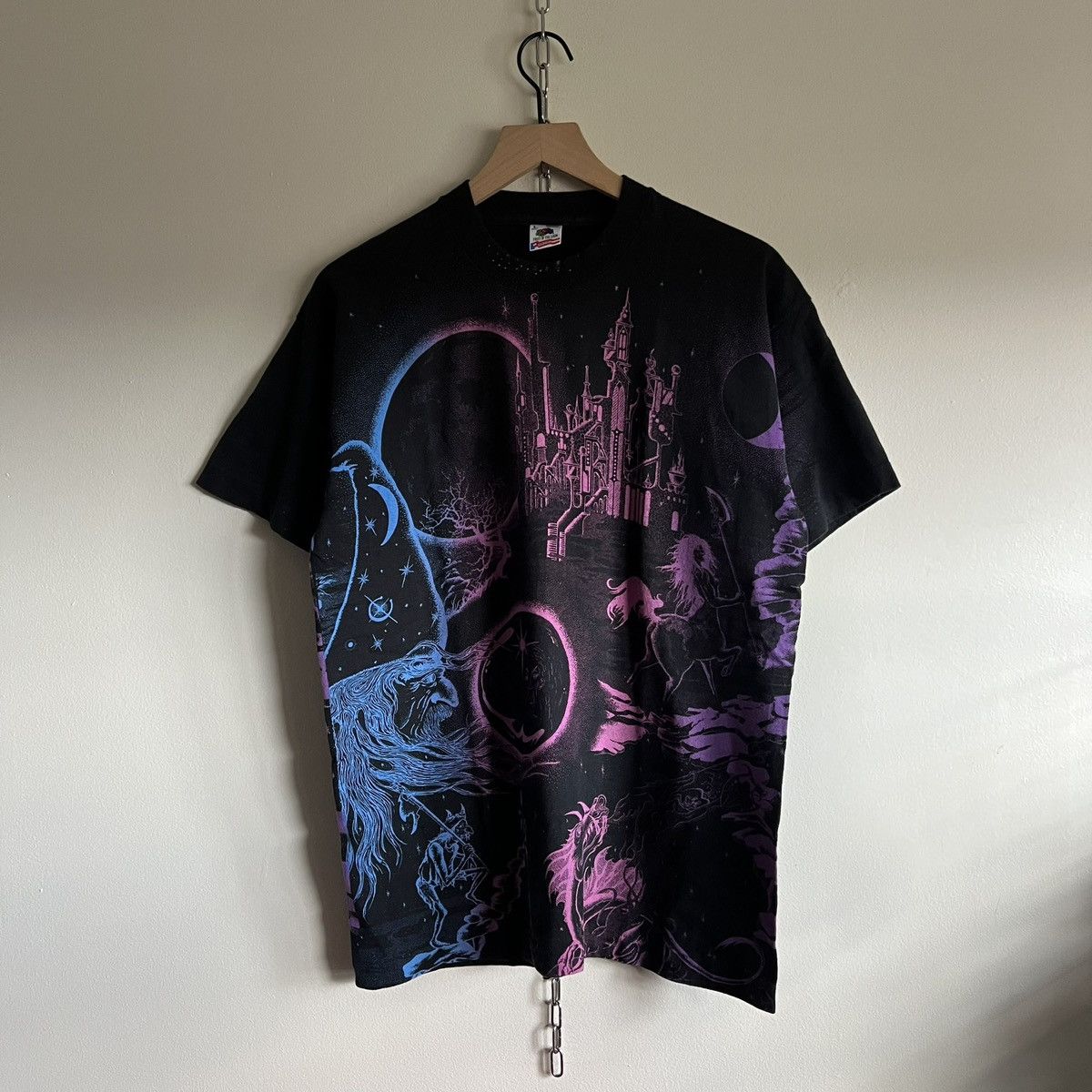 Fruit Of The Loom × Vintage Large 1992 Screen Shop Wizard, Magic & Mythology AOP tee Size US L / EU 52-54 / 3 - 1 Thumbnail