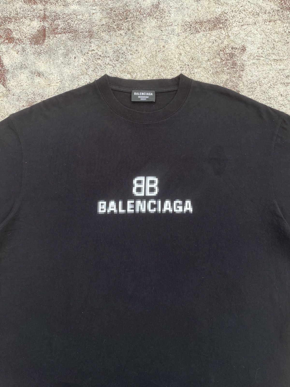 Balenciaga Balenciaga bb pixel logo T-shirt Size US M / EU 48-50 / 2 - 3 Thumbnail