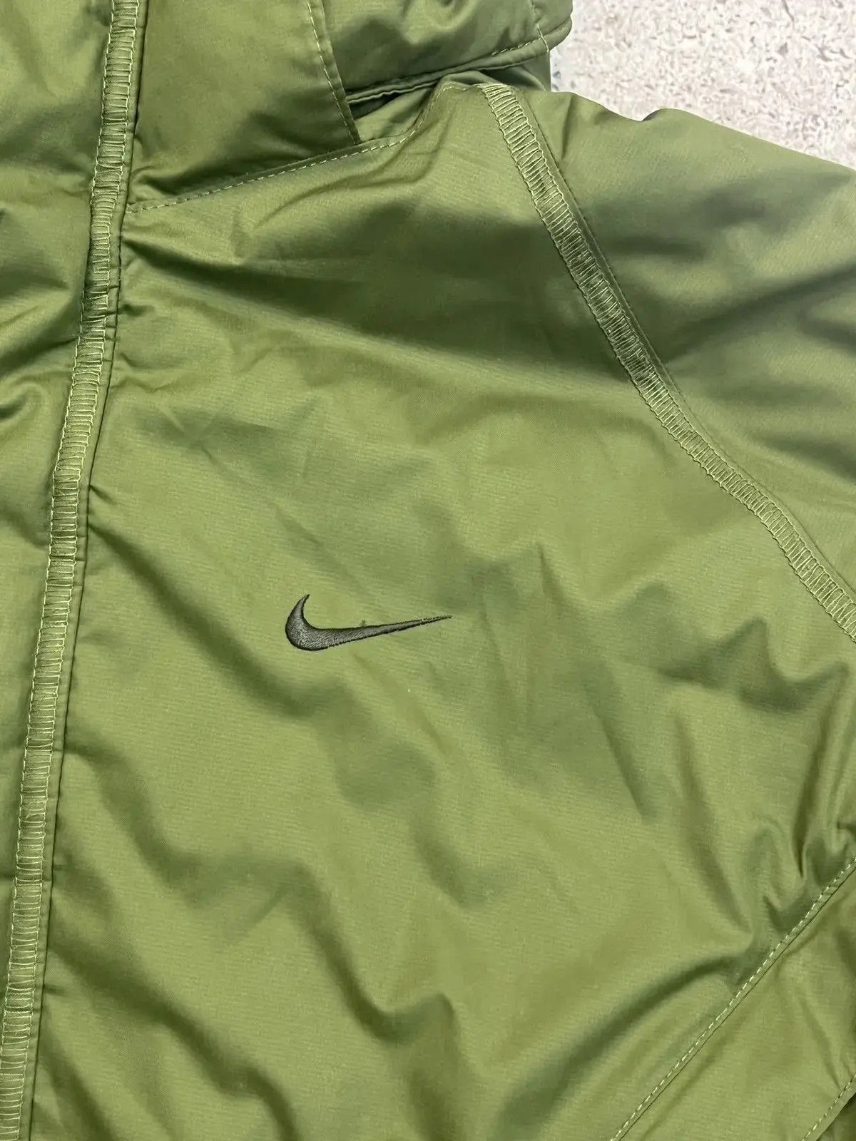 Nike Vintage Nike Green Hooded Puffer Parka Jacket Size M Size US M / EU 48-50 / 2 - 2 Thumbnail